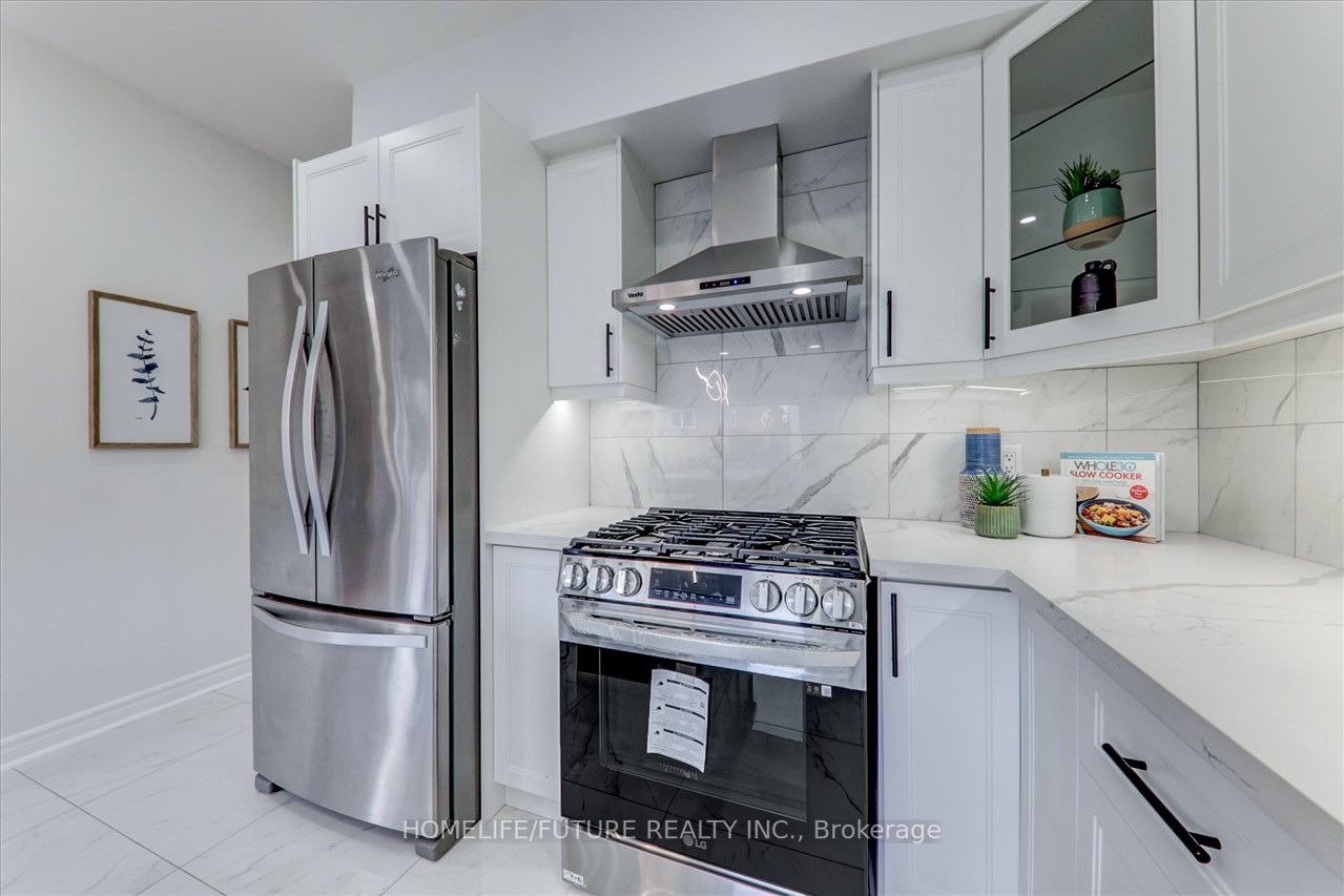 5 Autumnglen Rd