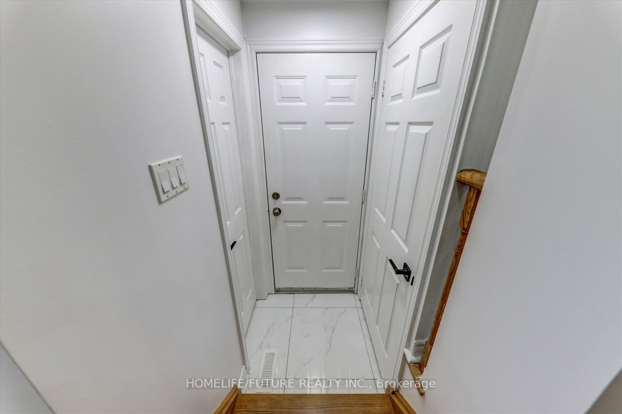 5 Autumnglen Rd