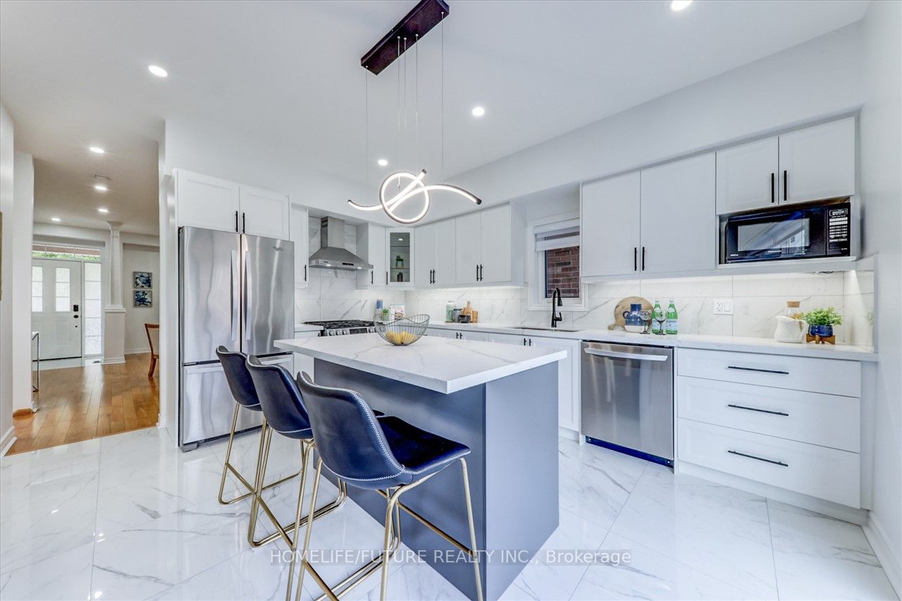 5 Autumnglen Rd