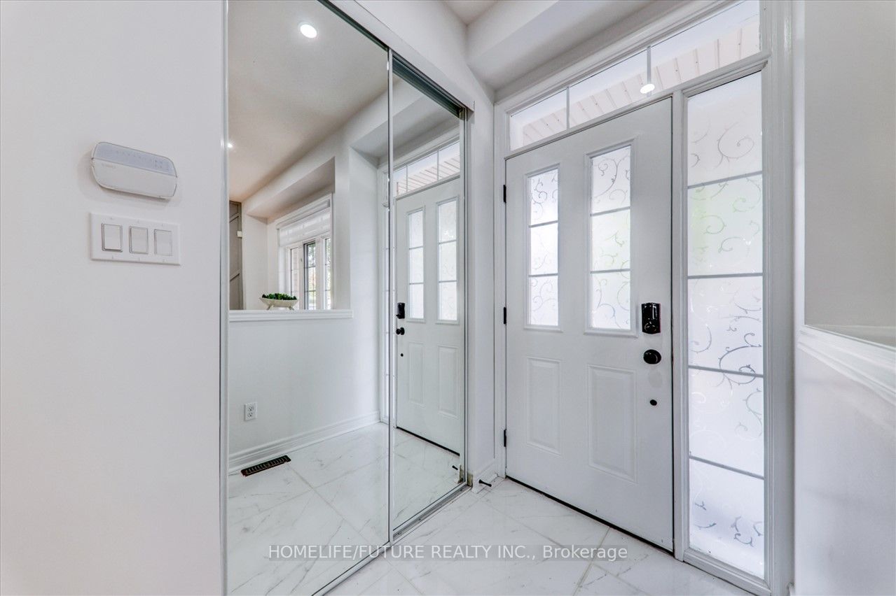 5 Autumnglen Rd