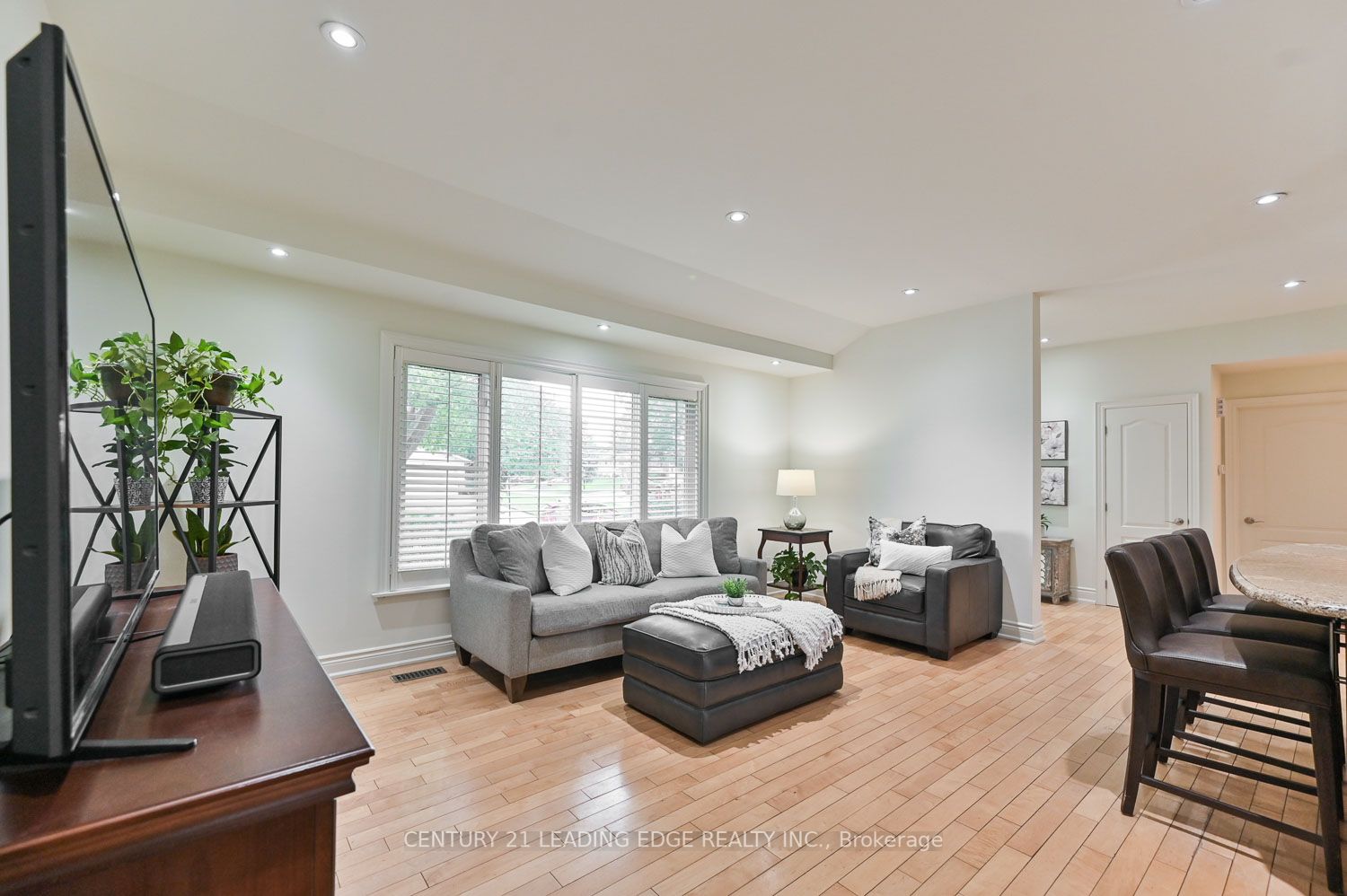 108 Drakefield Rd