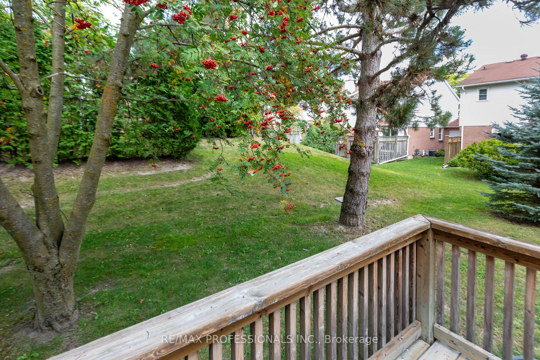 36 Adams Crt, #36