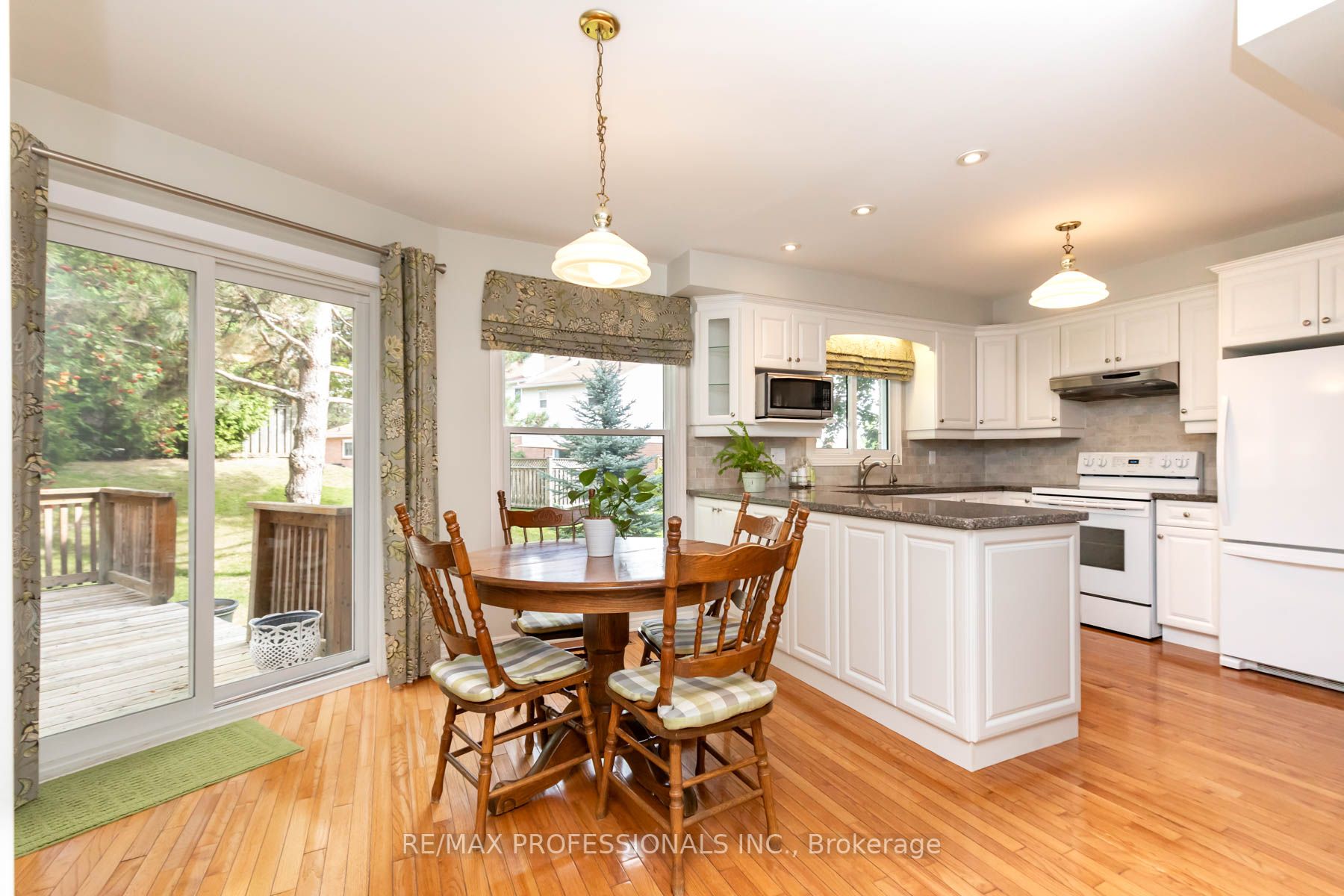36 Adams Crt, #36