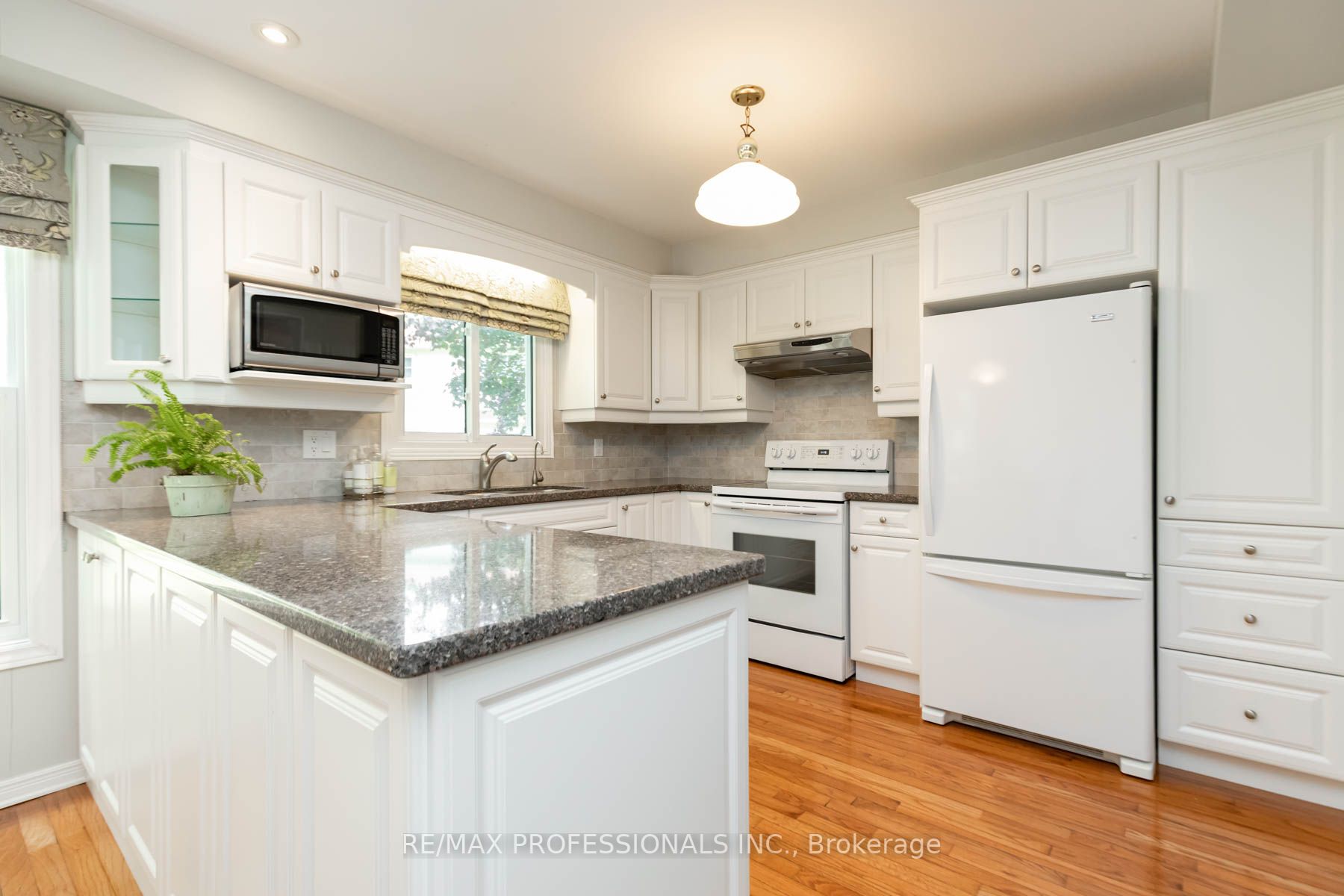 36 Adams Crt, #36
