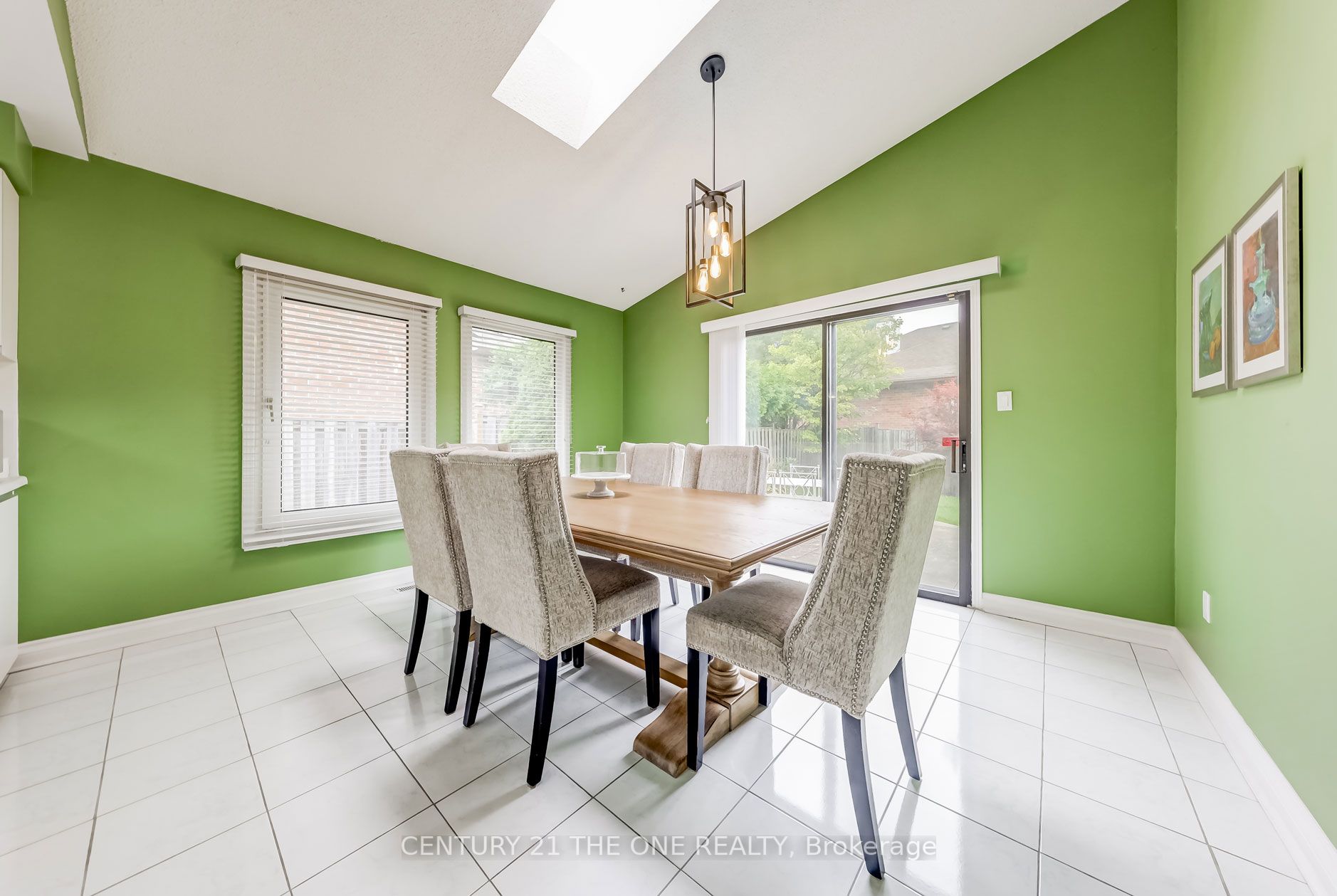 1 Ambleside Crescent