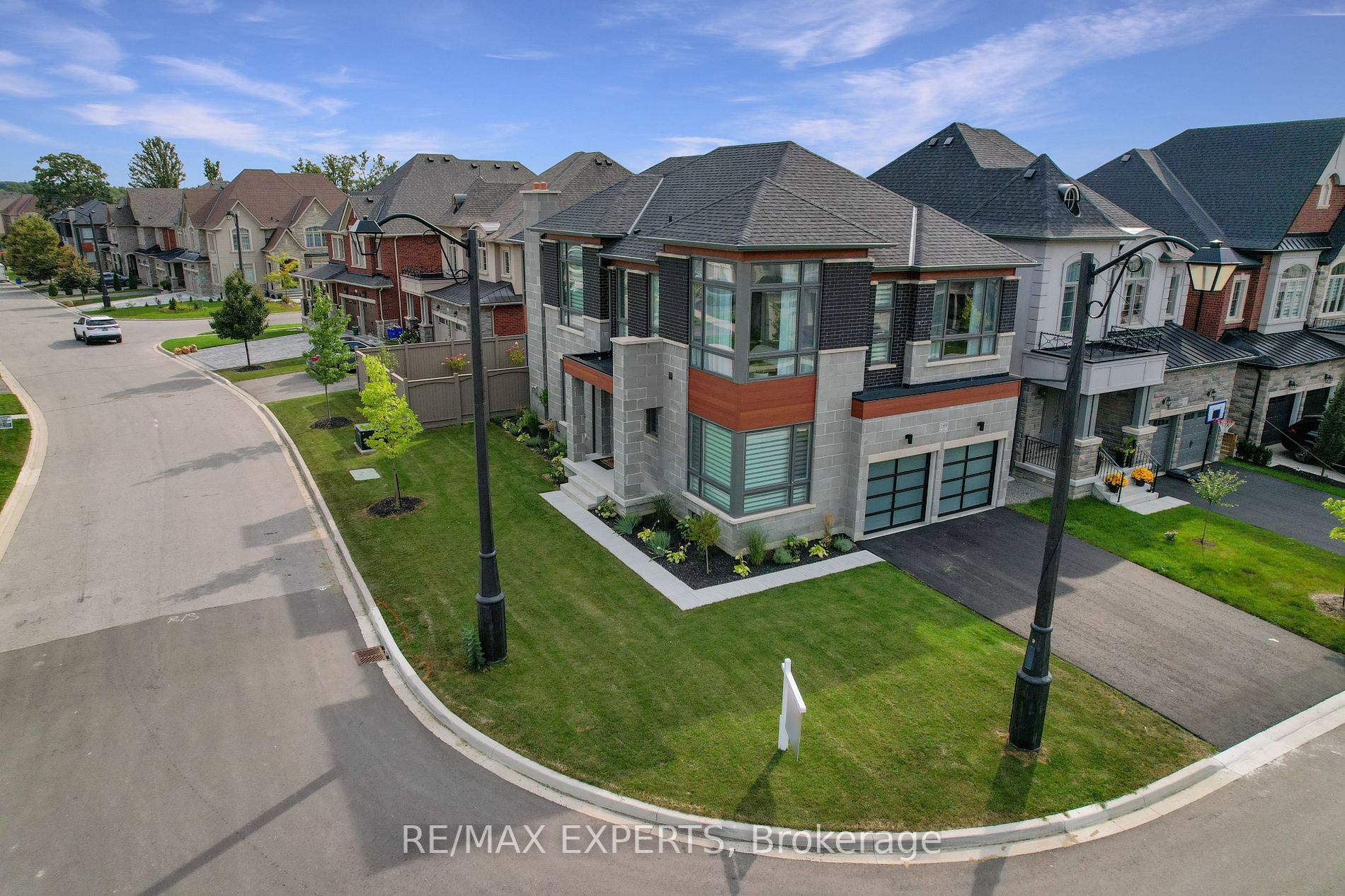 189 Cannes Ave