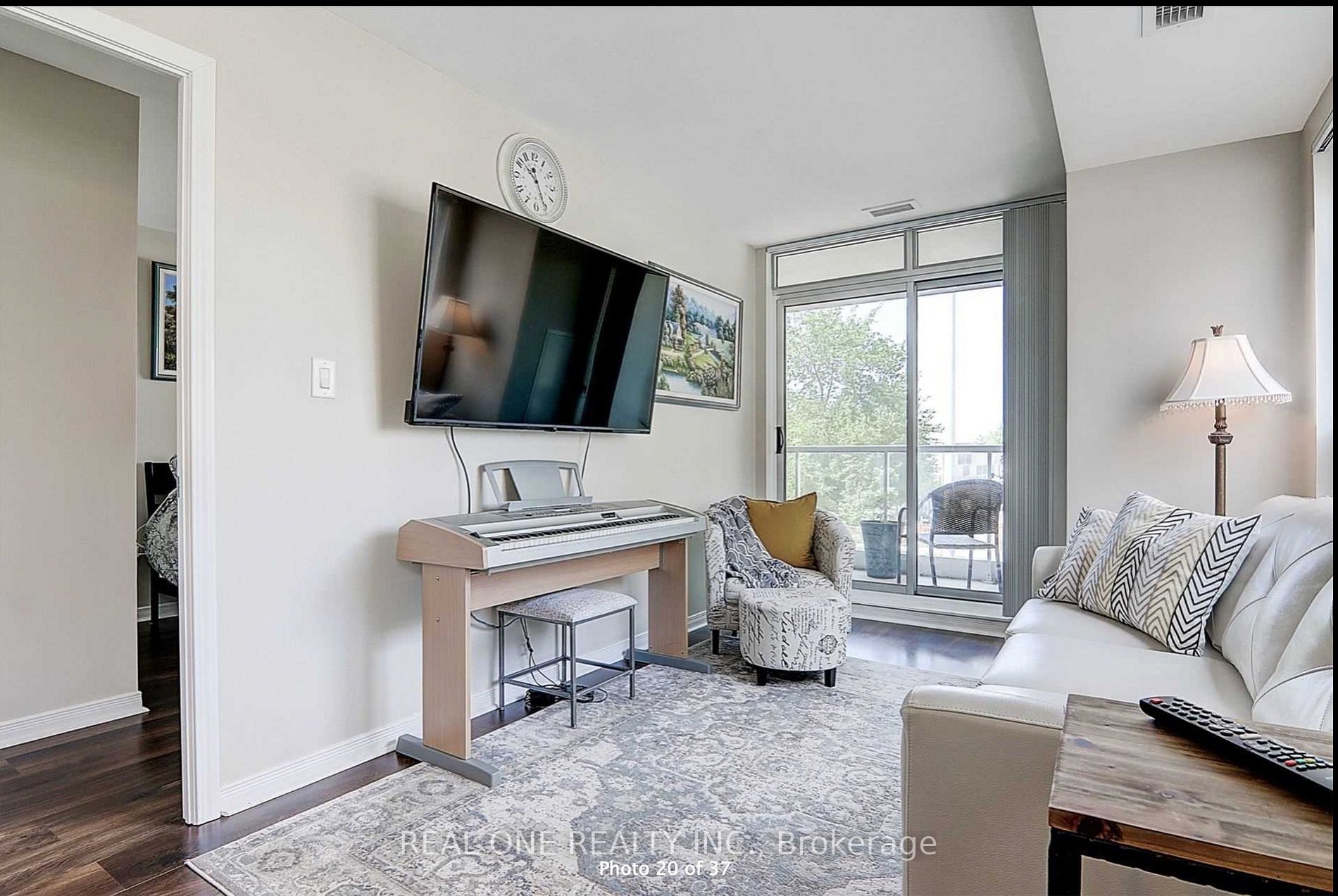 4600 Steeles Ave E, #209