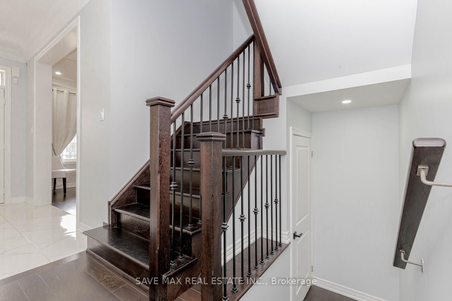 811 Green Street