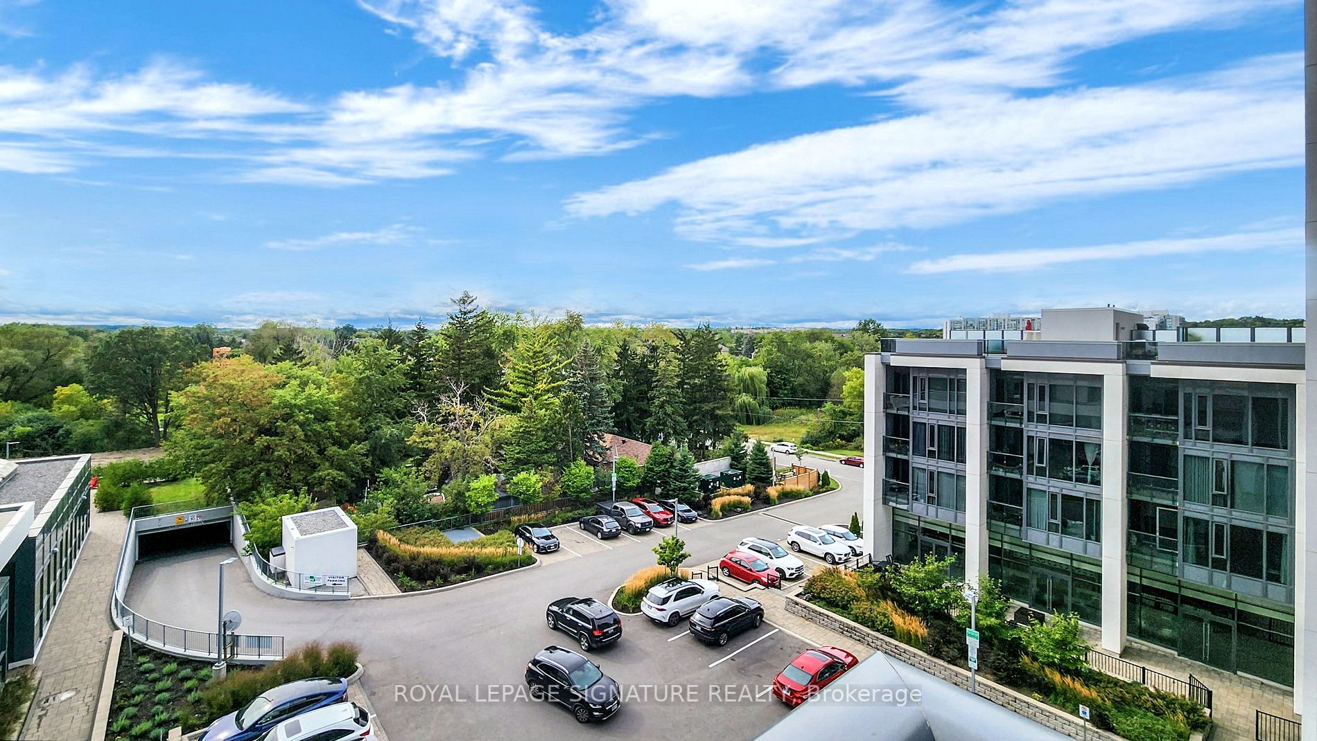 9600 Yonge St, #608
