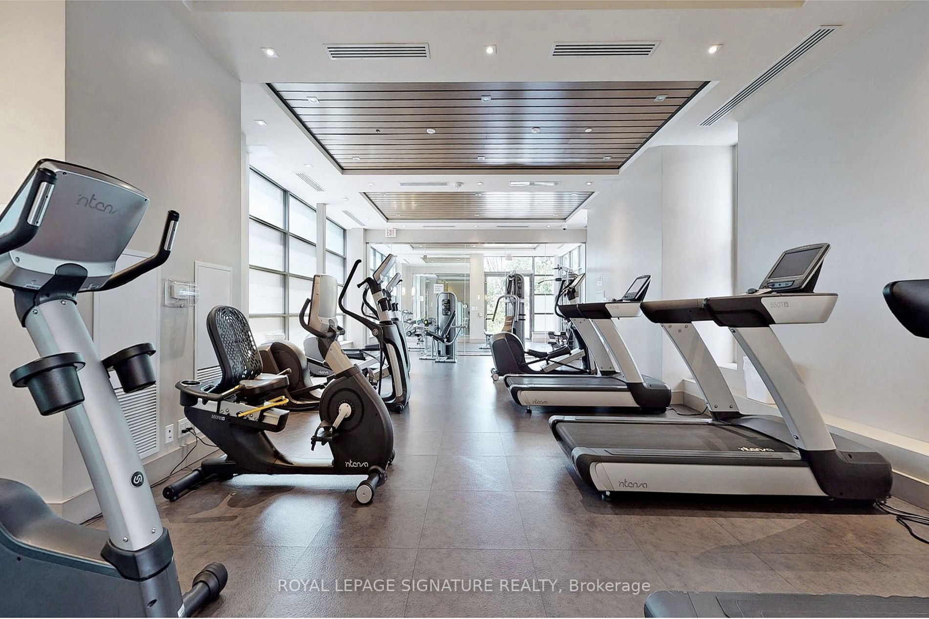 9600 Yonge St, #608