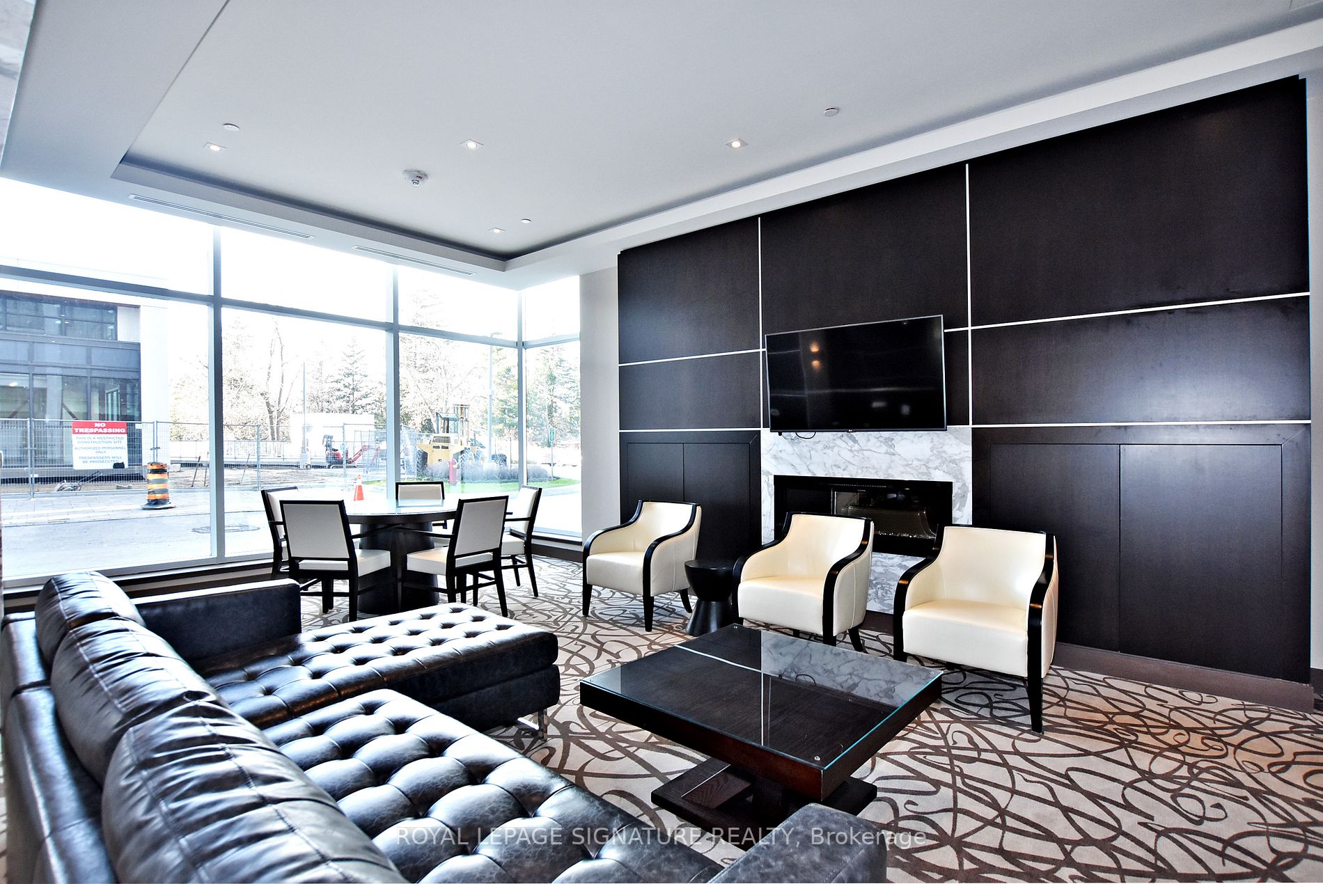 9600 Yonge St, #608