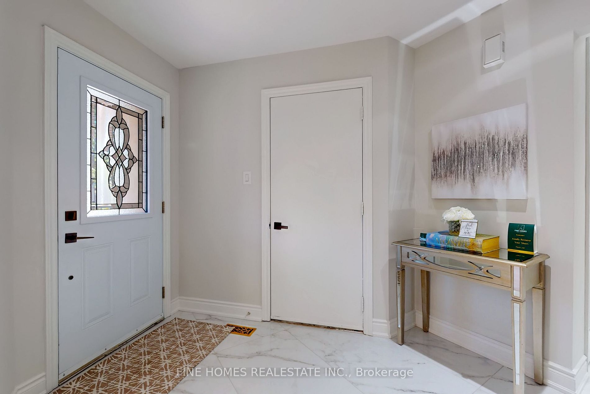 20 Moffat Cres