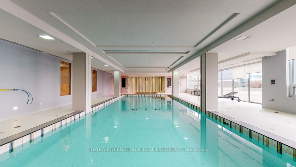 7165 Yonge St, #1110