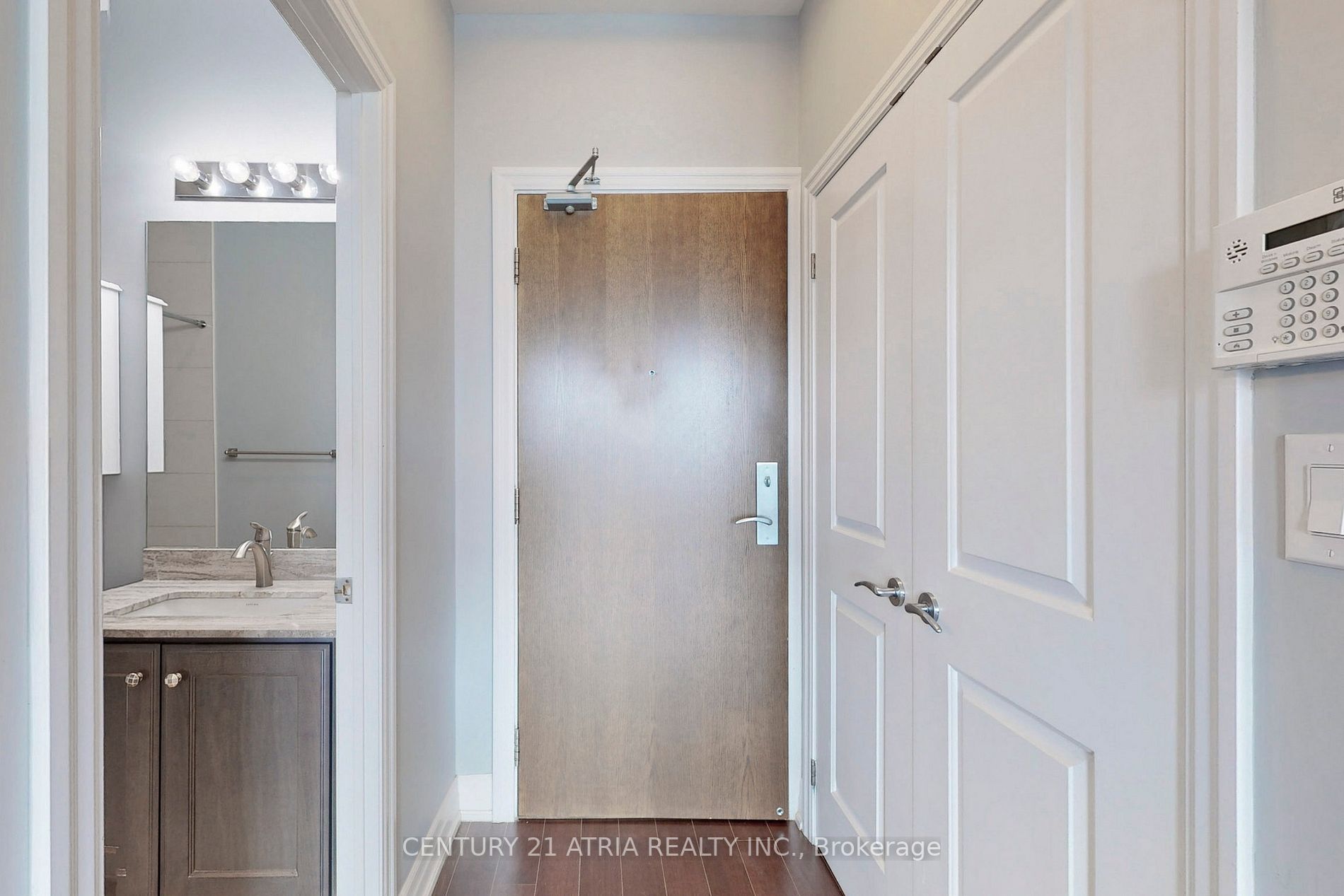111 Civic Square Gate, #616