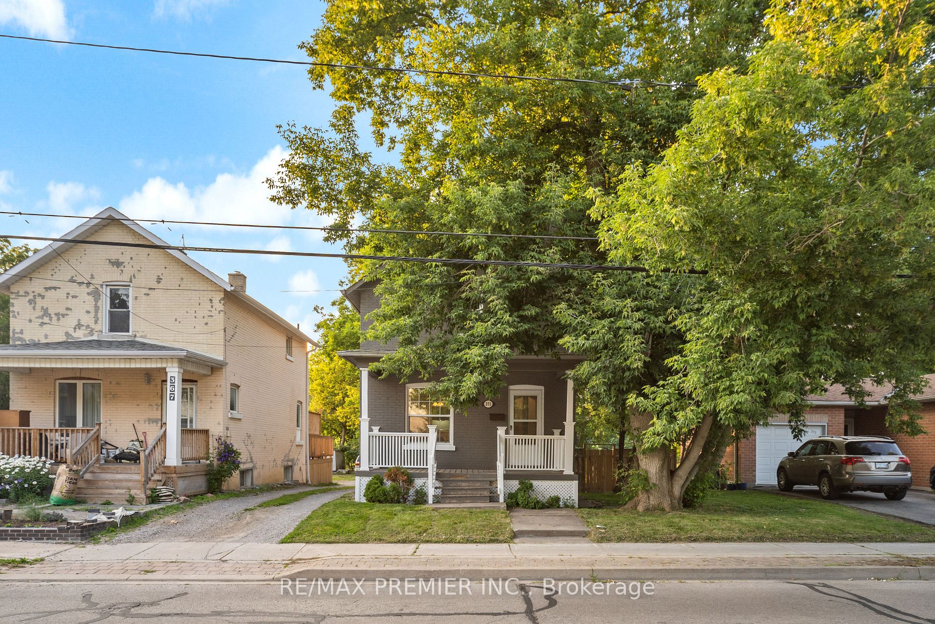 371 Eagle St