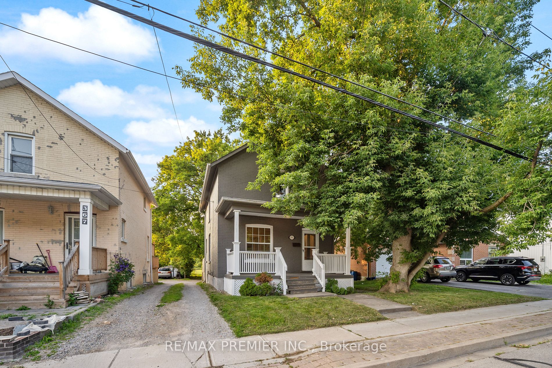 371 Eagle St