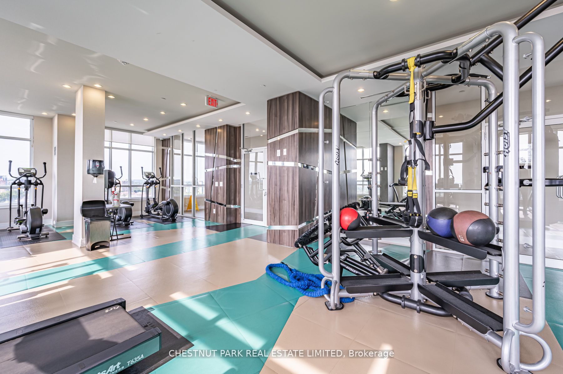 9191 Yonge St, #Sw701