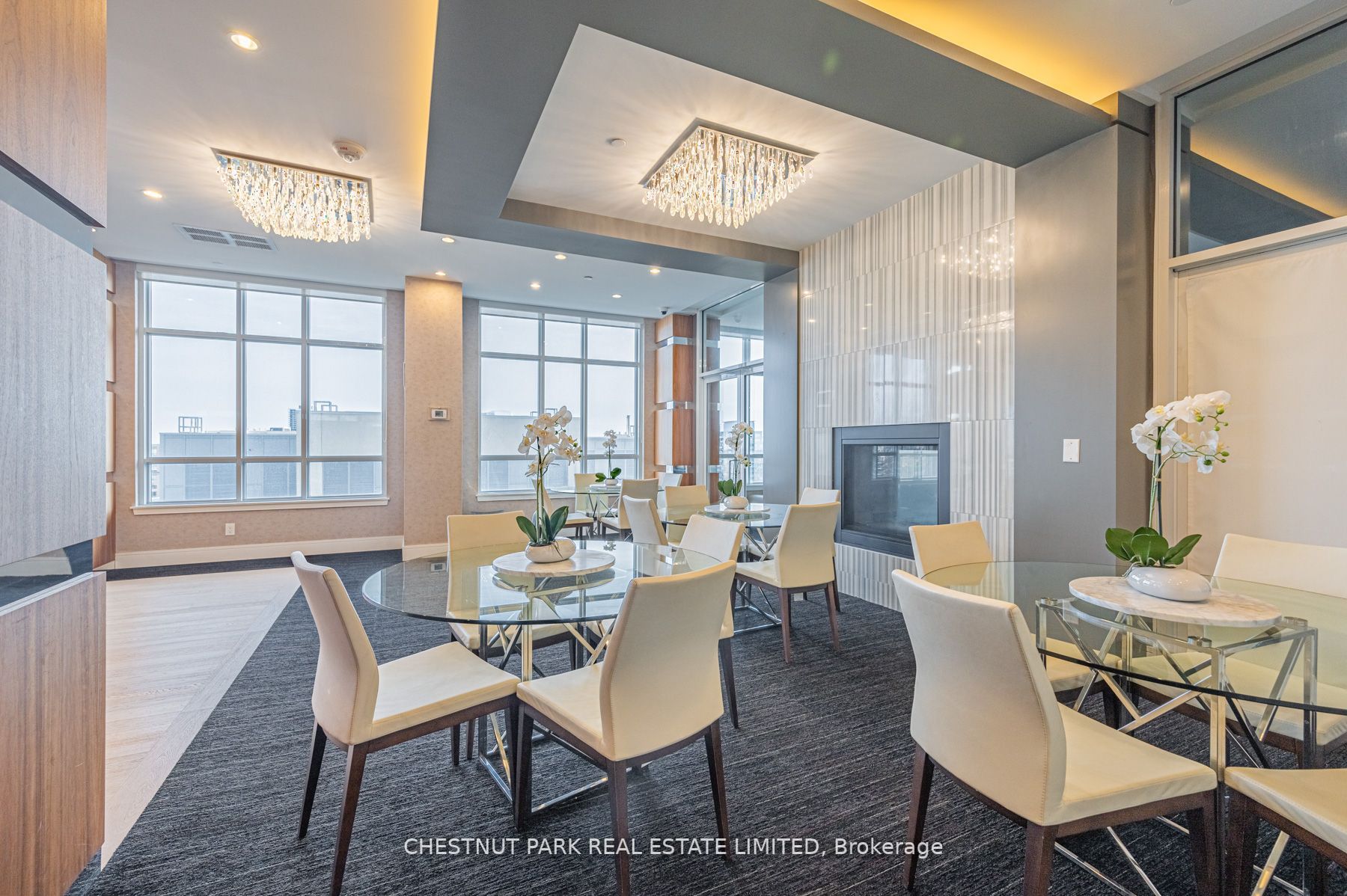 9191 Yonge St, #Sw701