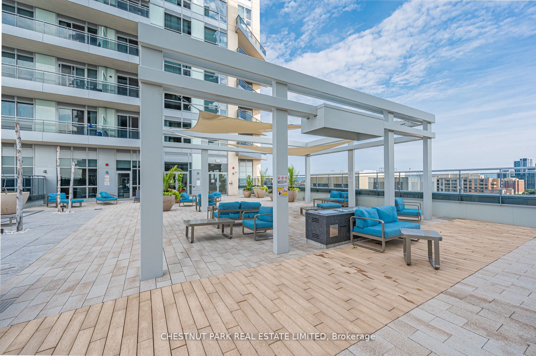 9191 Yonge St, #Sw701