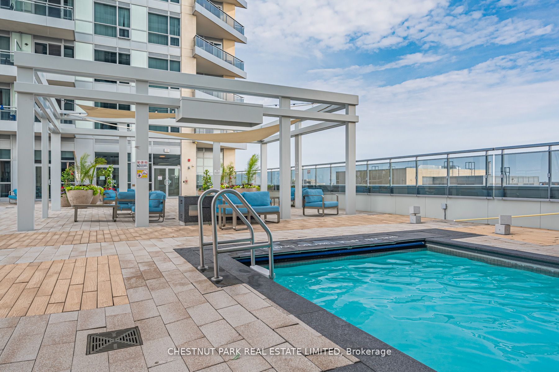 9191 Yonge St, #Sw701
