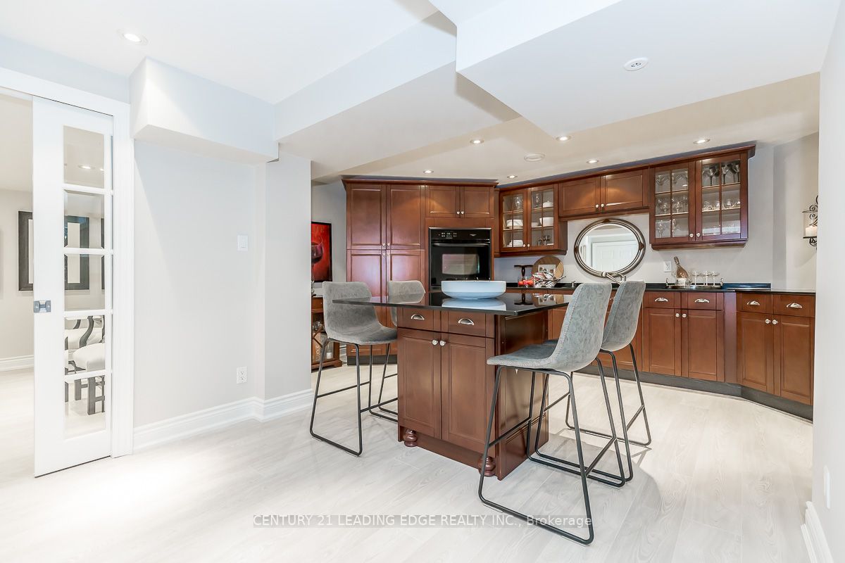 92 Mcclellan Way