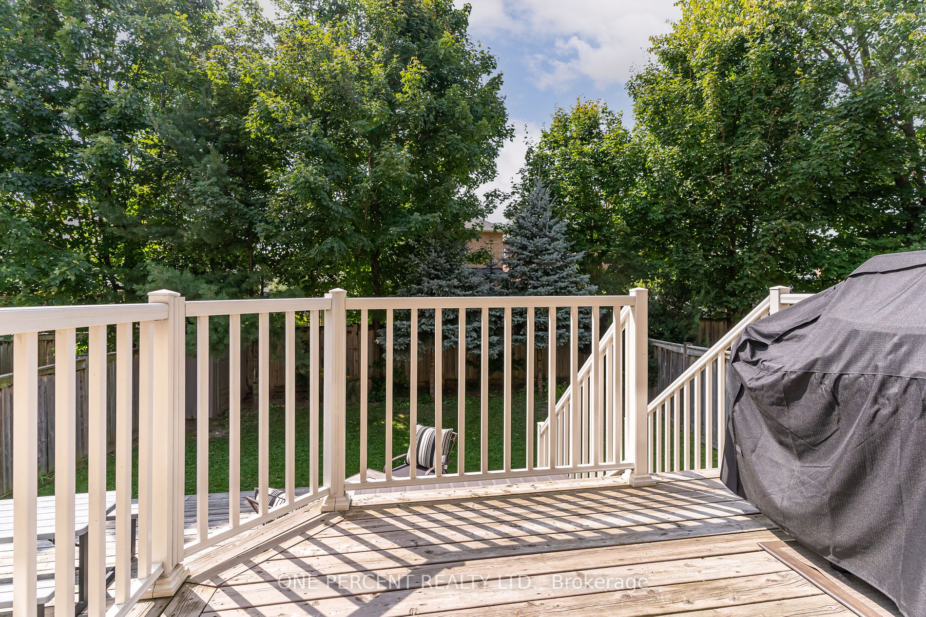 22 Westwind Cres