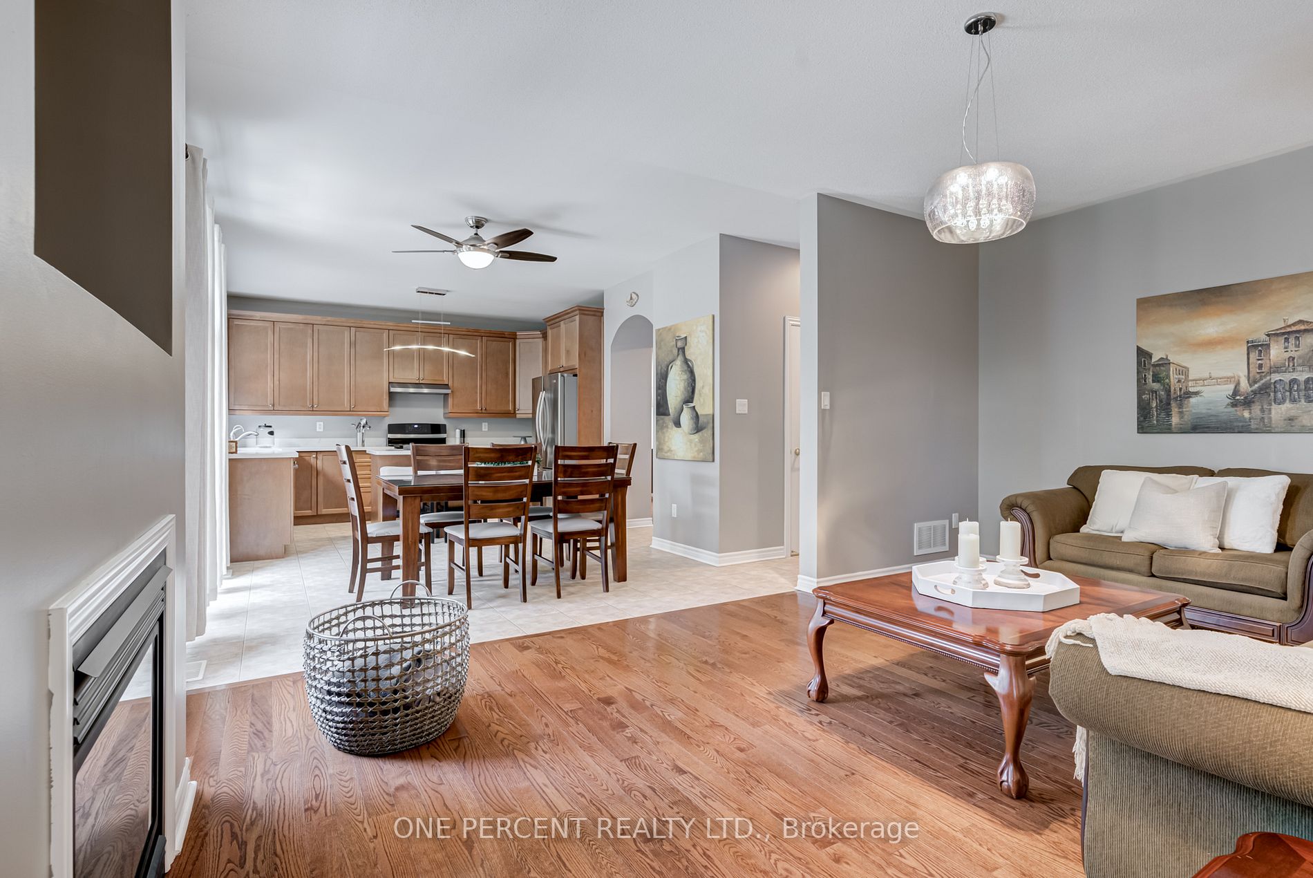 22 Westwind Cres