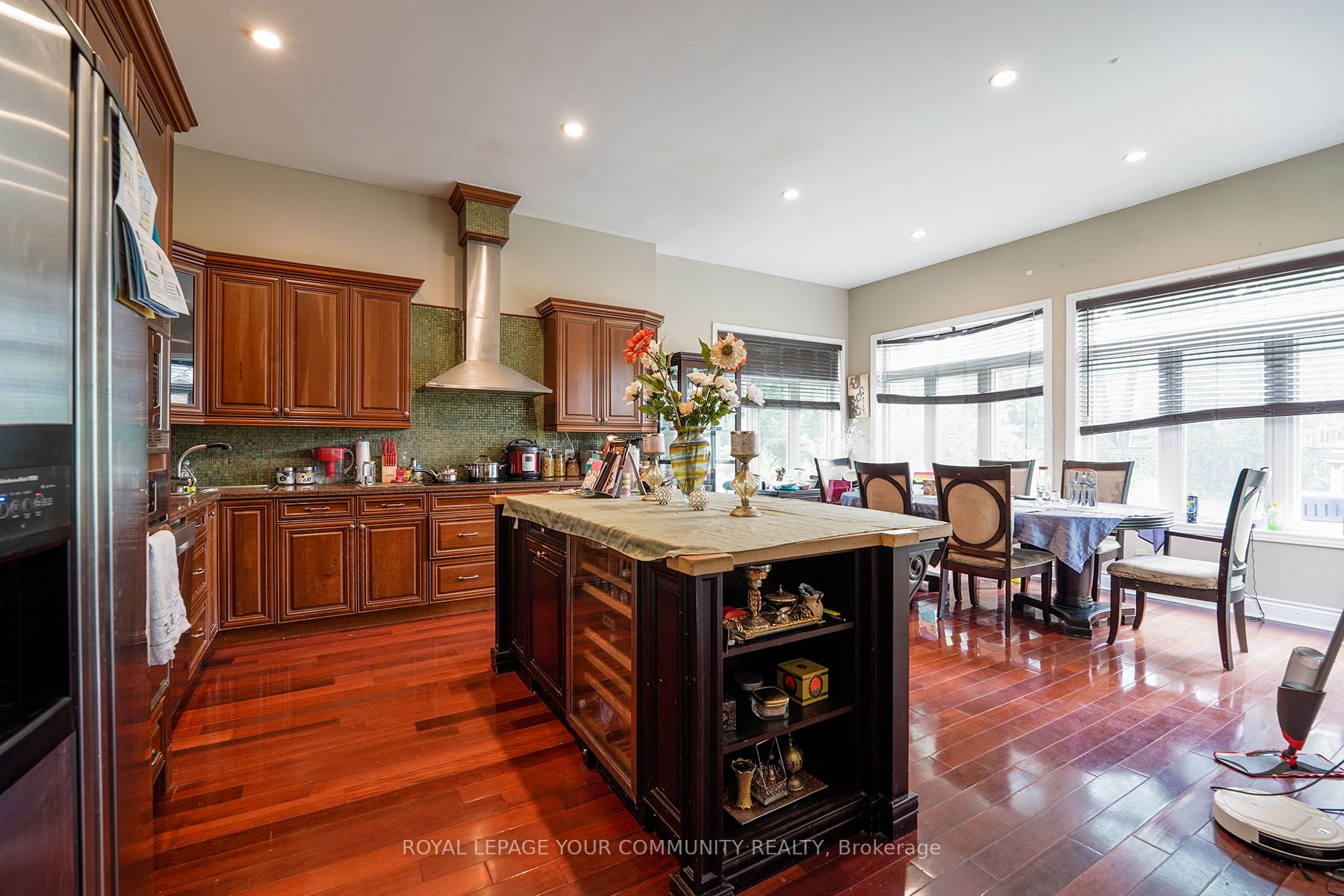 103 Naughton Dr