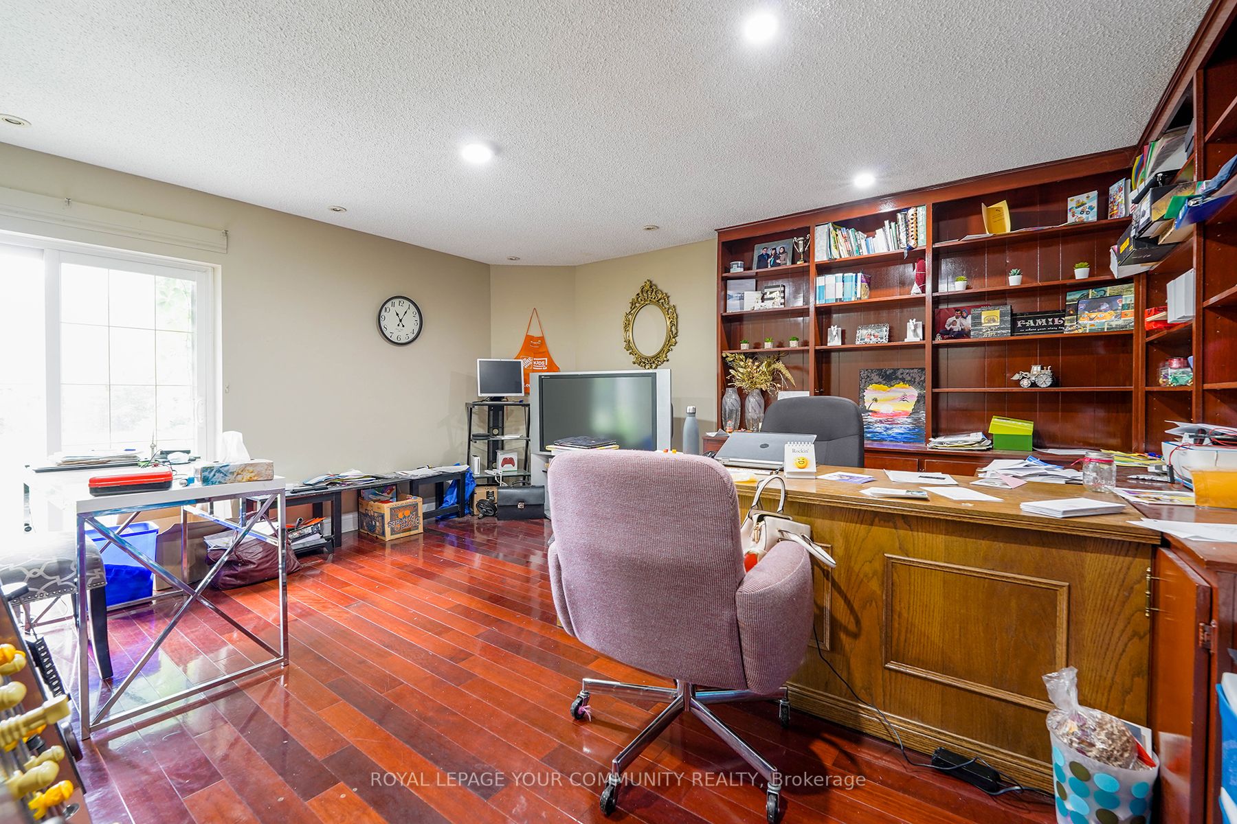 103 Naughton Dr