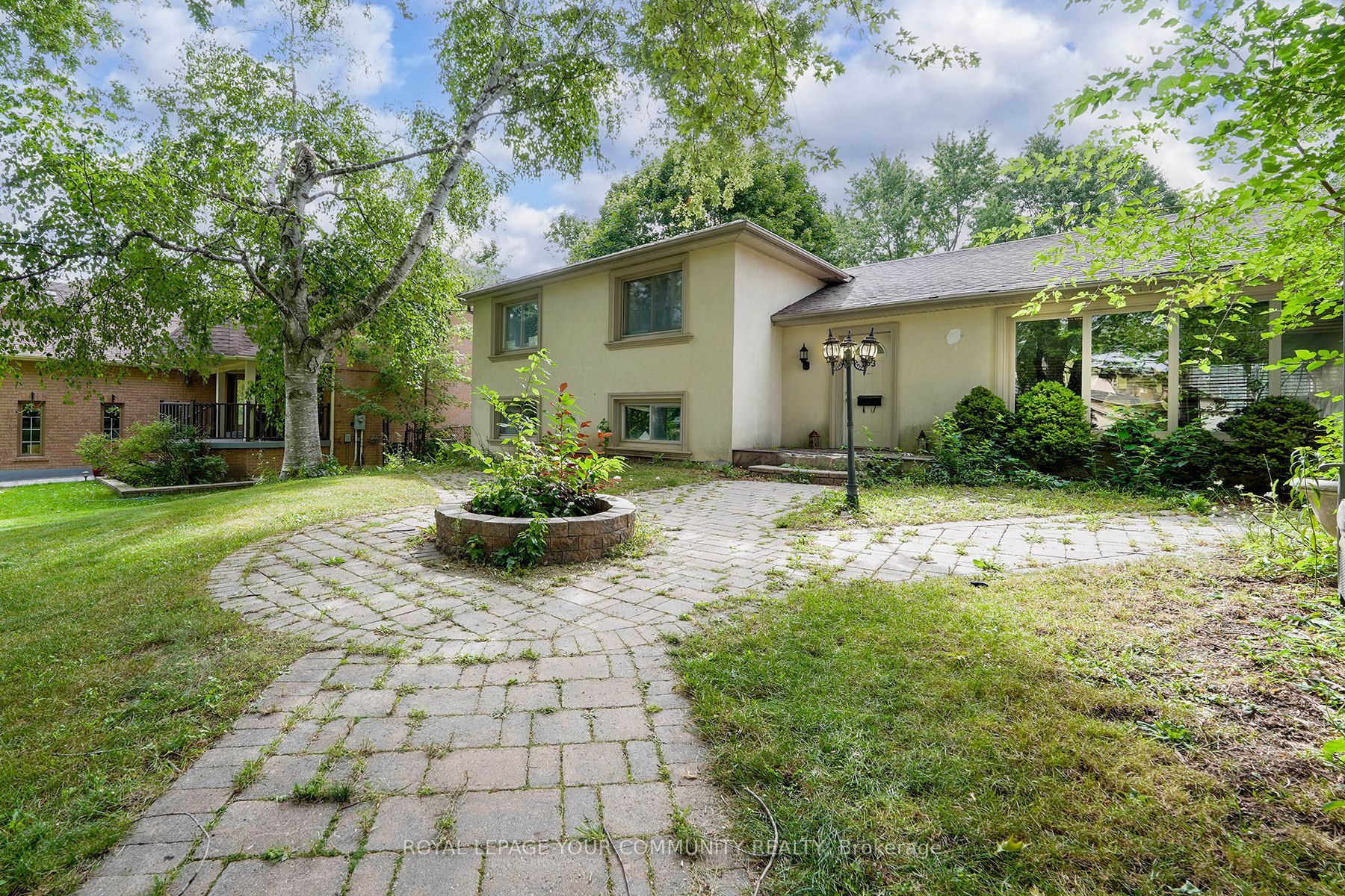 103 Naughton Dr