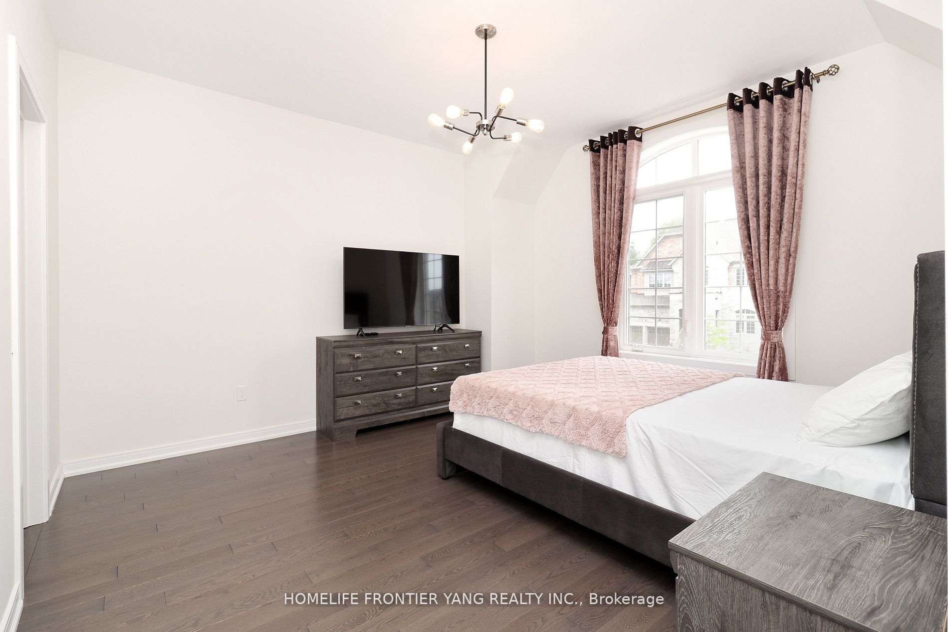 70 Brown Crt