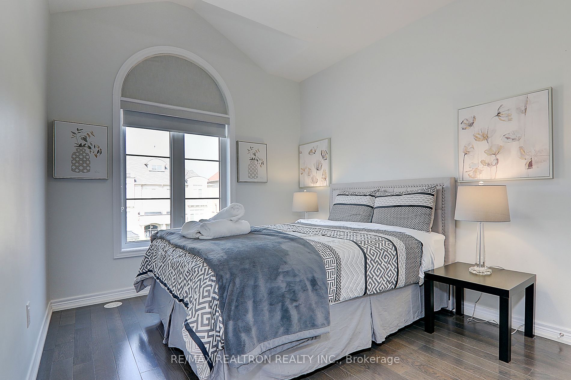 83 Grand Trunk Ave