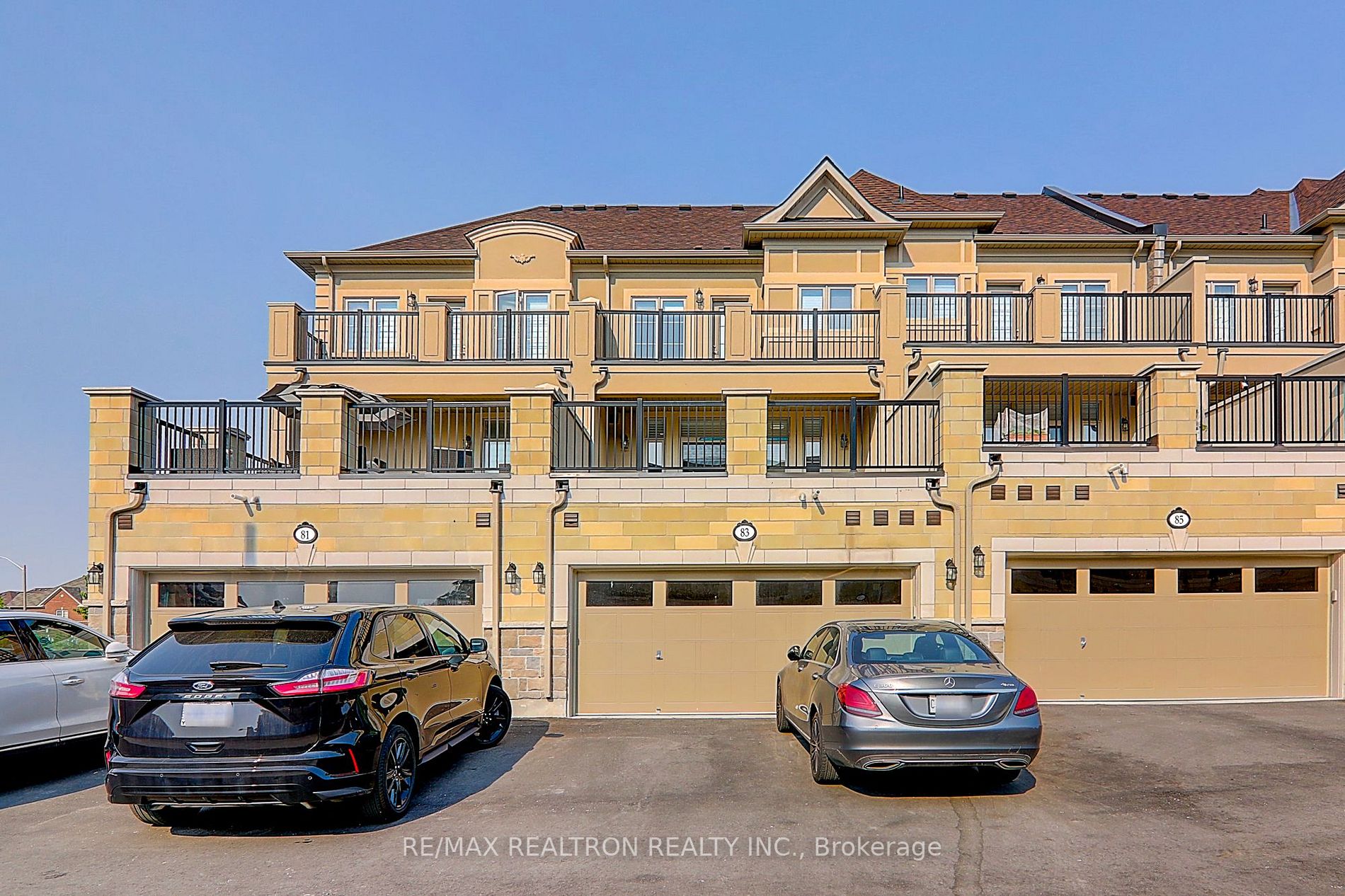 83 Grand Trunk Ave