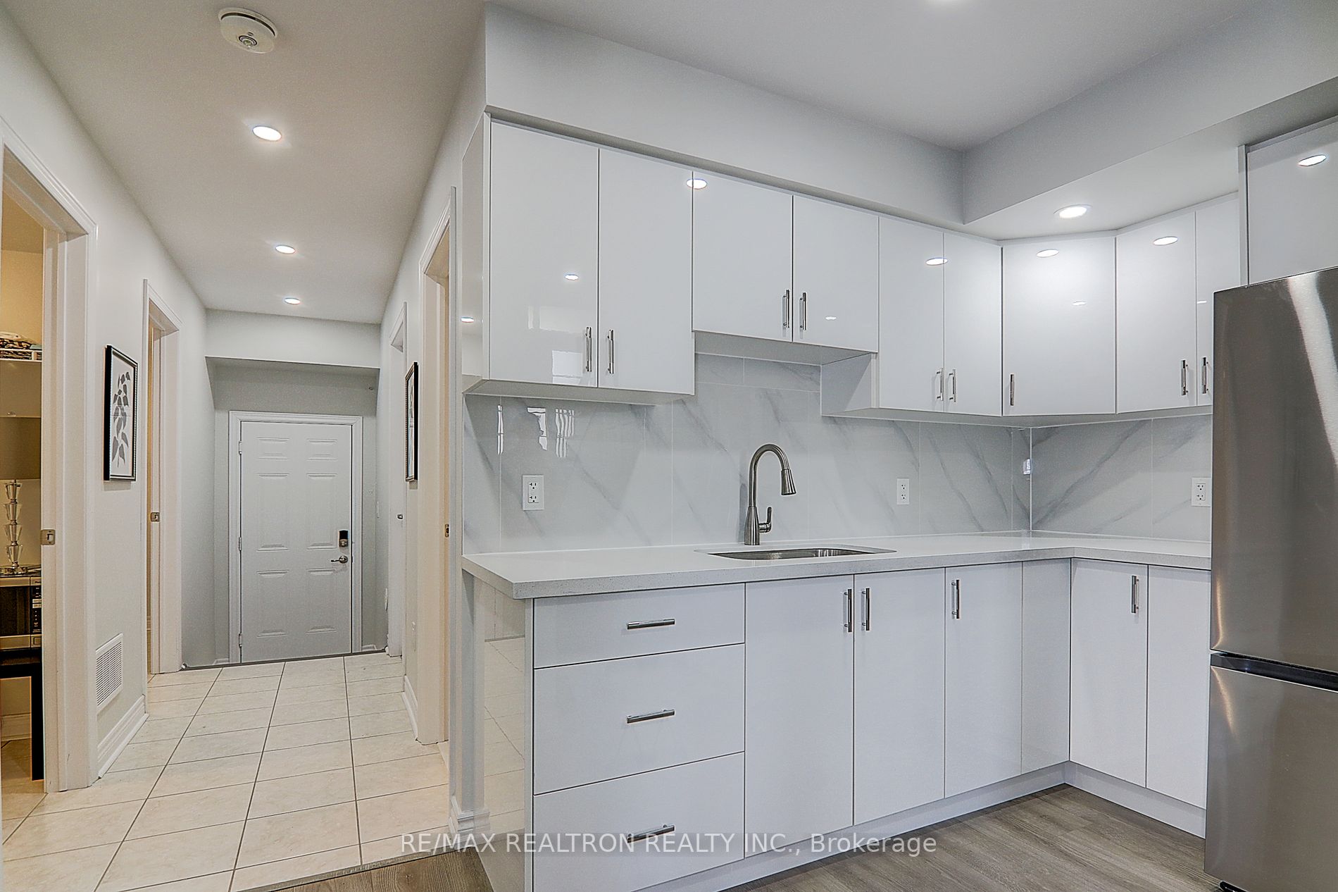 83 Grand Trunk Ave