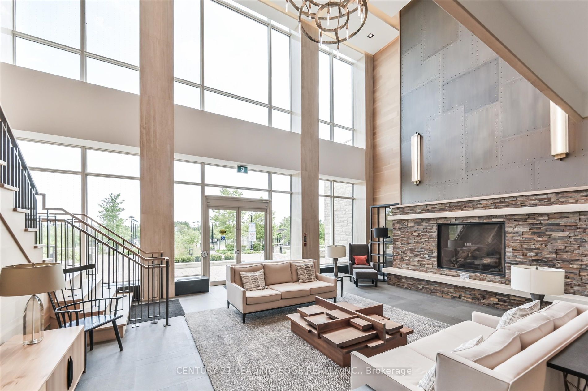 9 Stollery Pond Crescent, #210