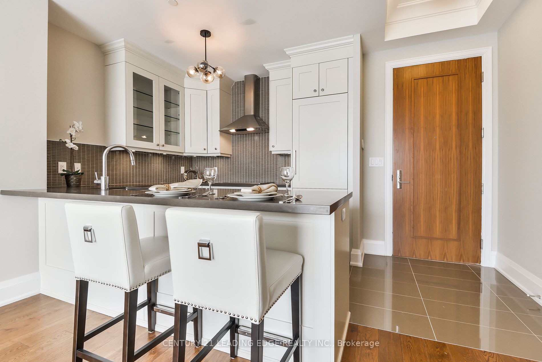 9 Stollery Pond Cres, #210