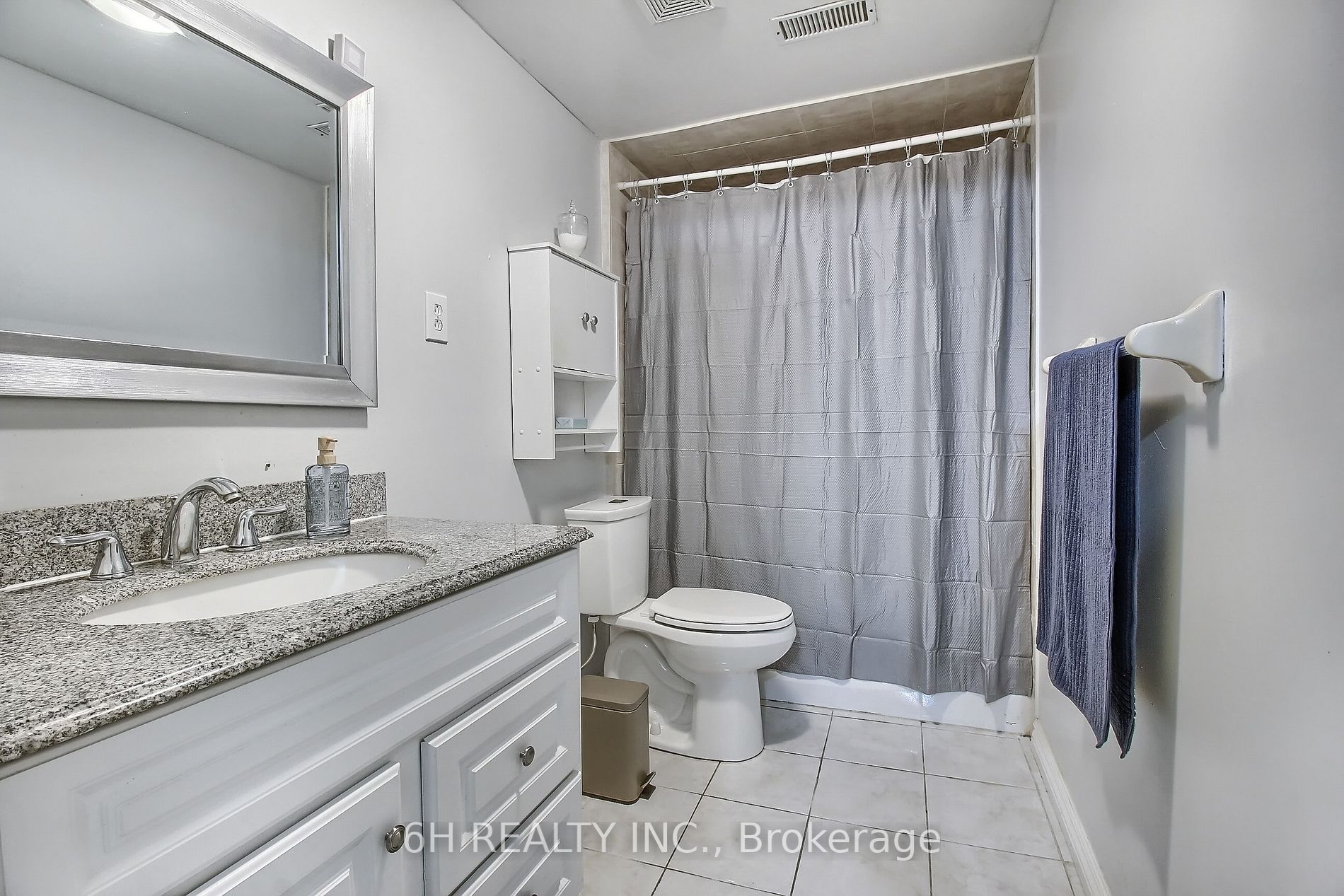 70 Echo Ridge Cres