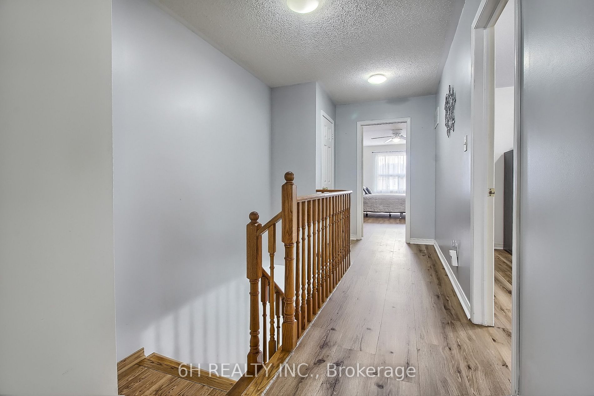 70 Echo Ridge Cres