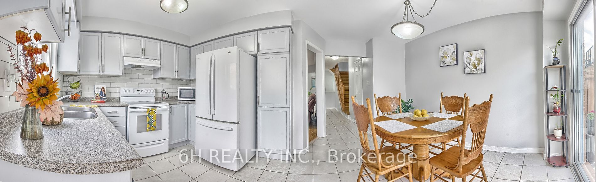 70 Echo Ridge Cres