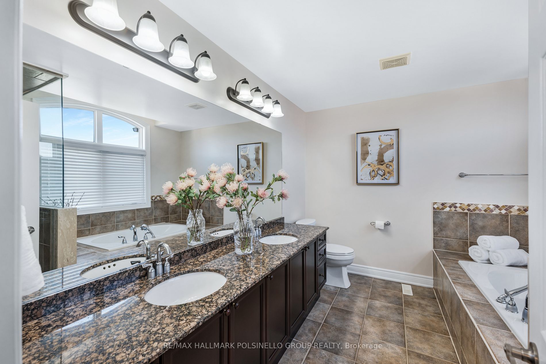 61 Weslock Cres