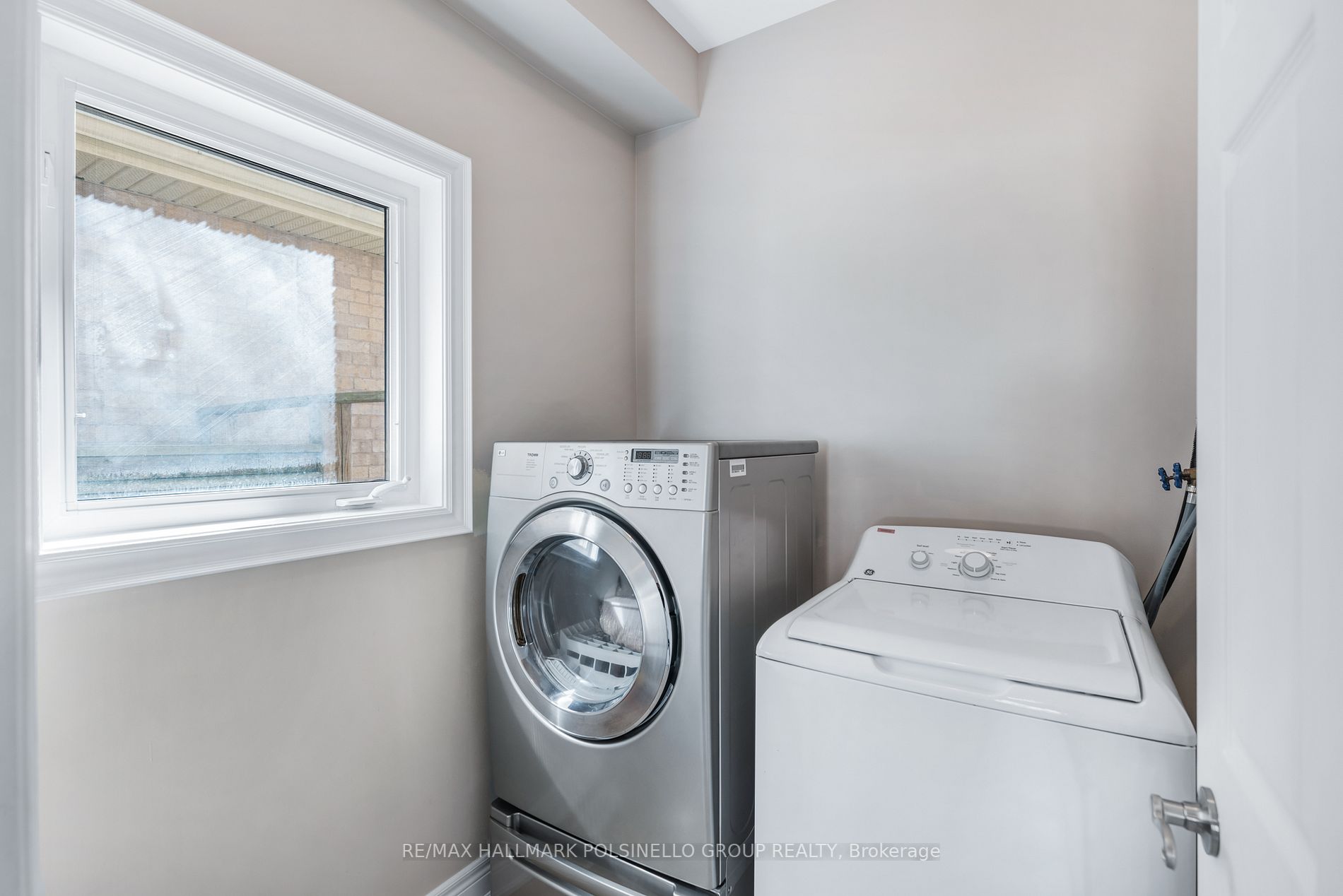 61 Weslock Cres