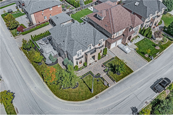 61 Weslock Cres, Aurora