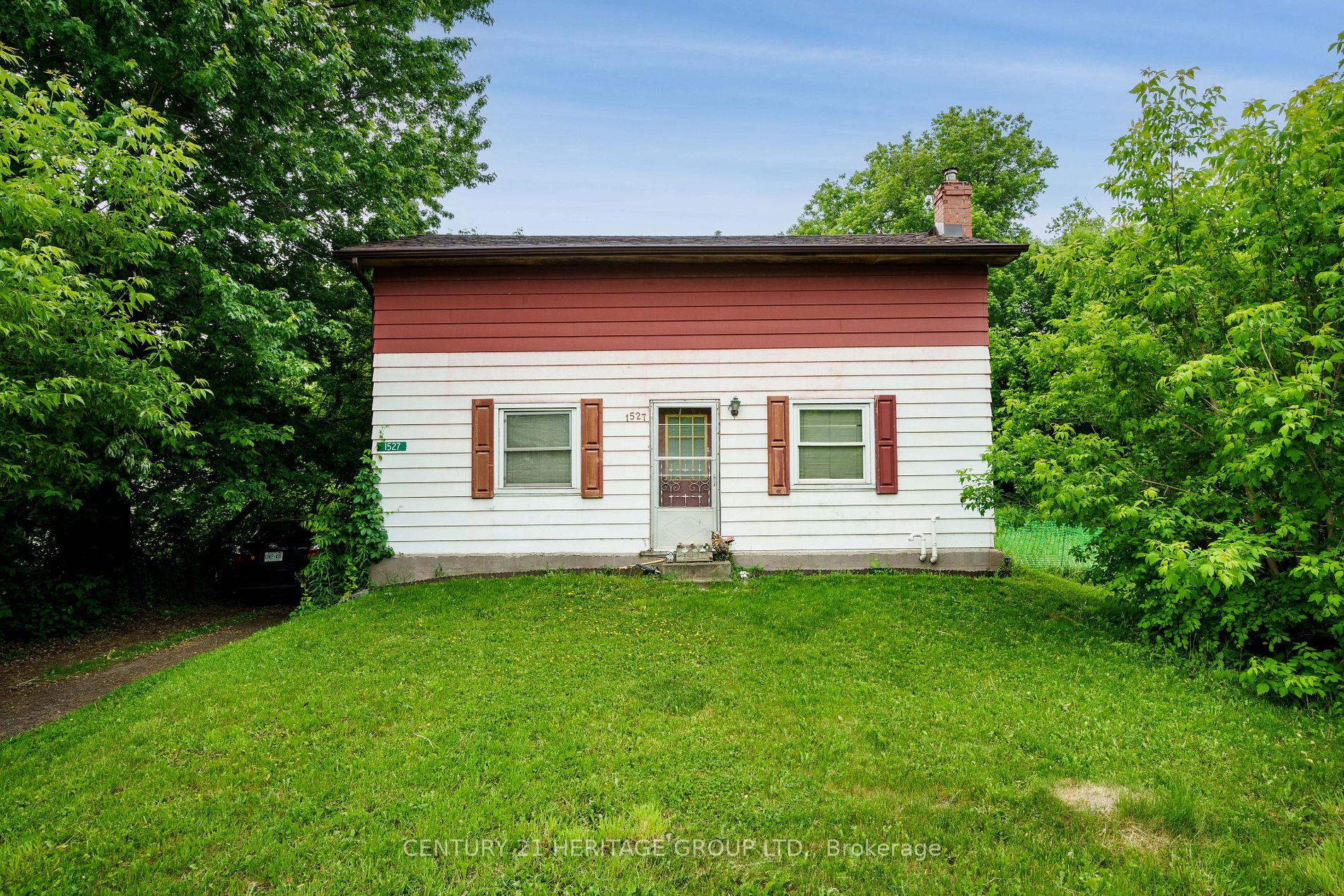 1527 Queensville Sdrd