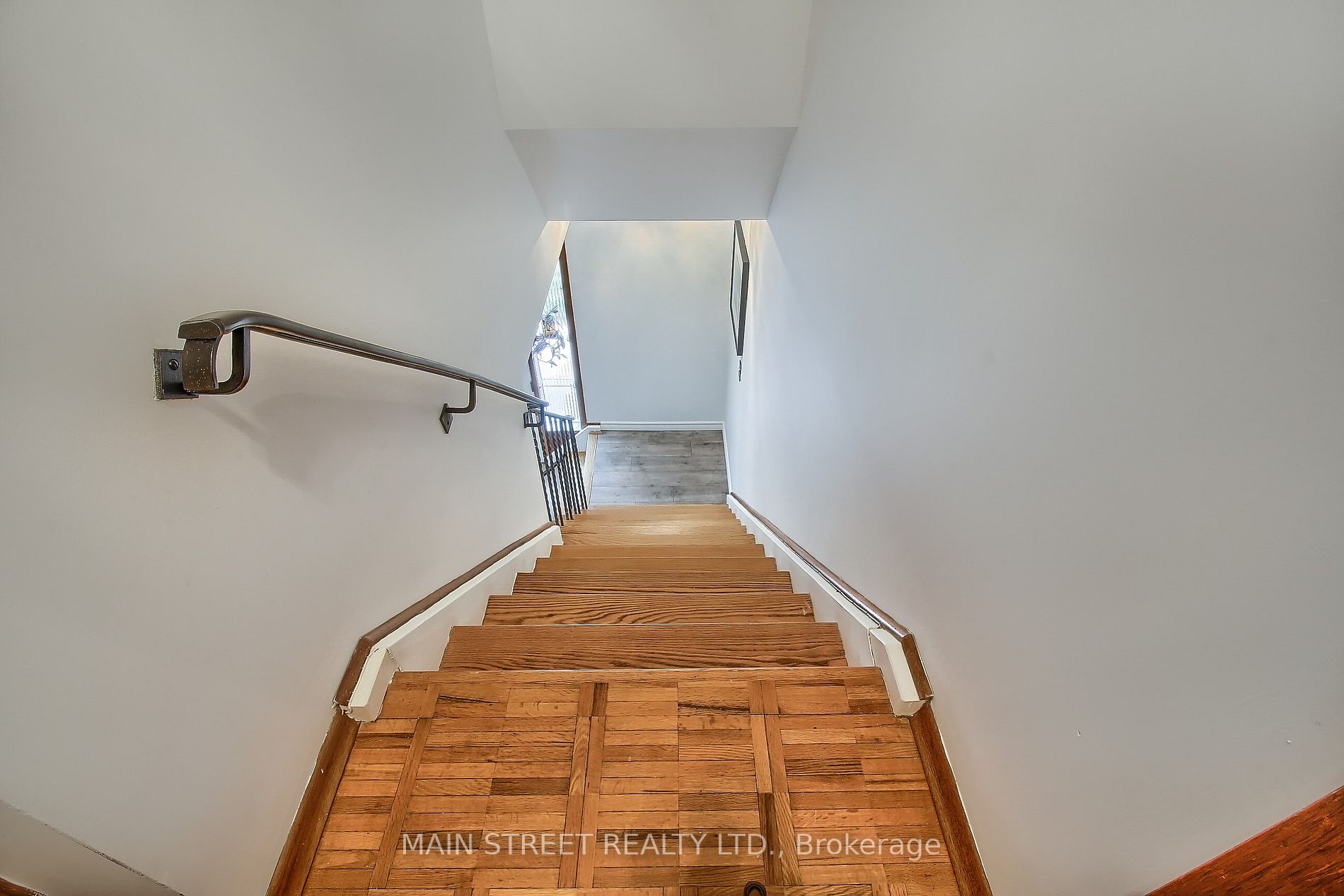 99 Mill St