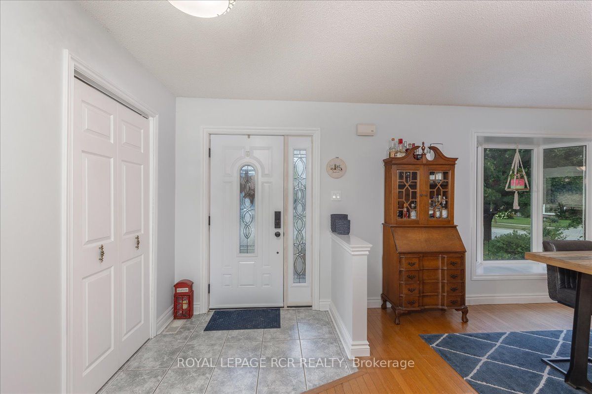 2 Kearns Dr