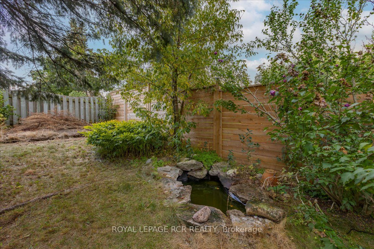 2 Kearns Dr