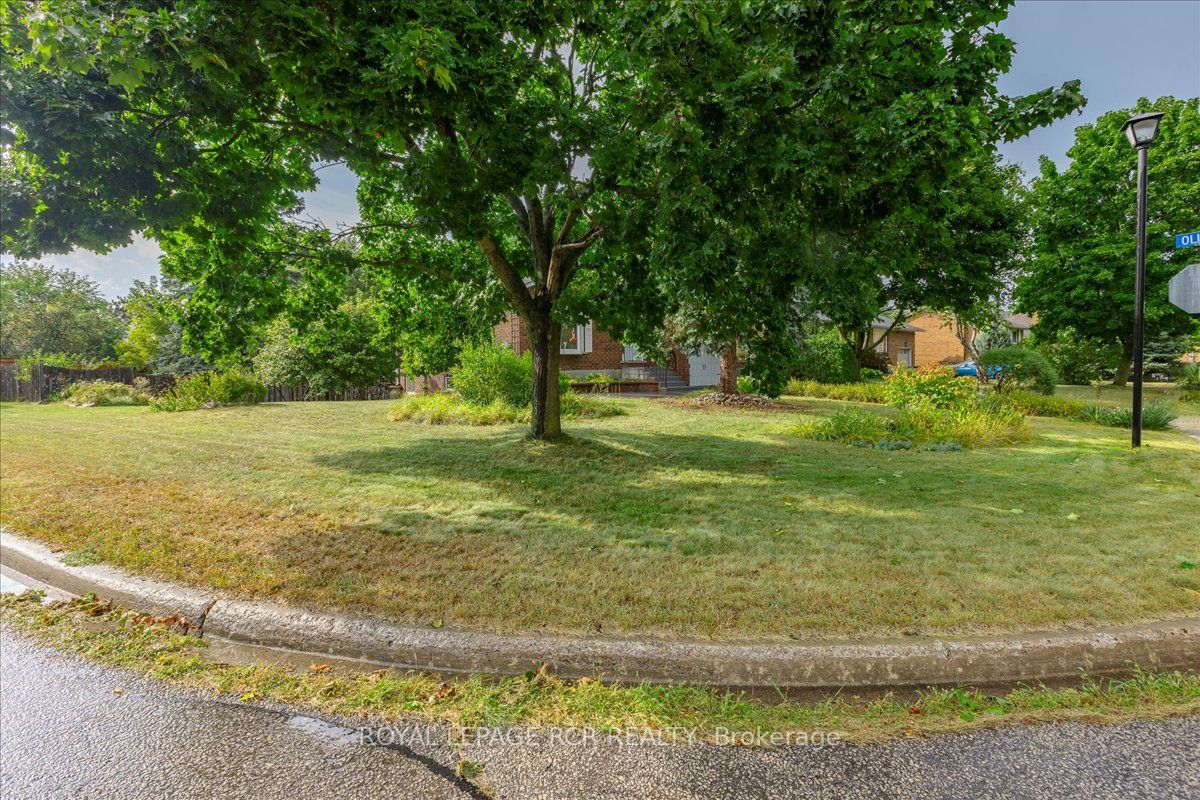2 Kearns Dr
