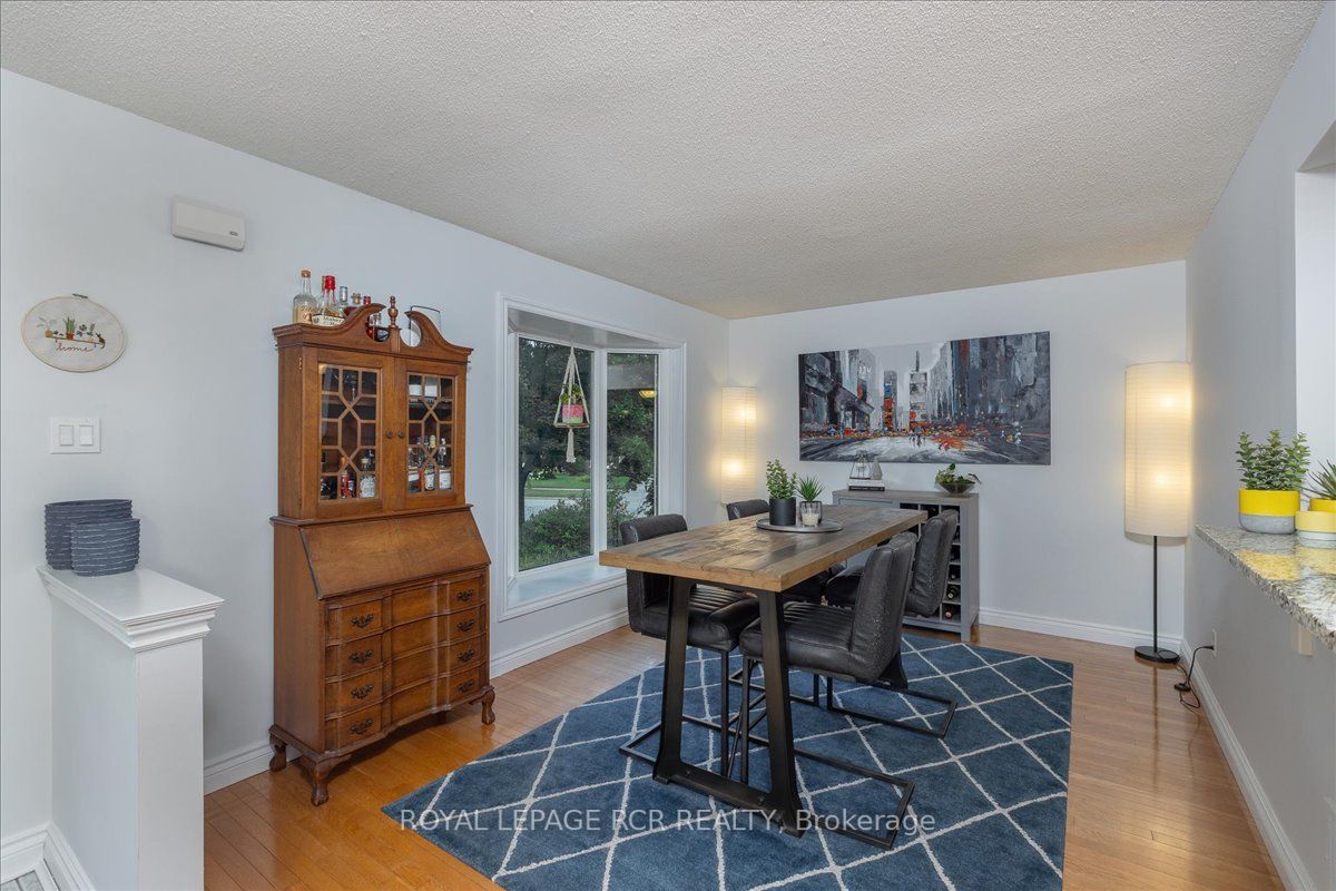 2 Kearns Dr