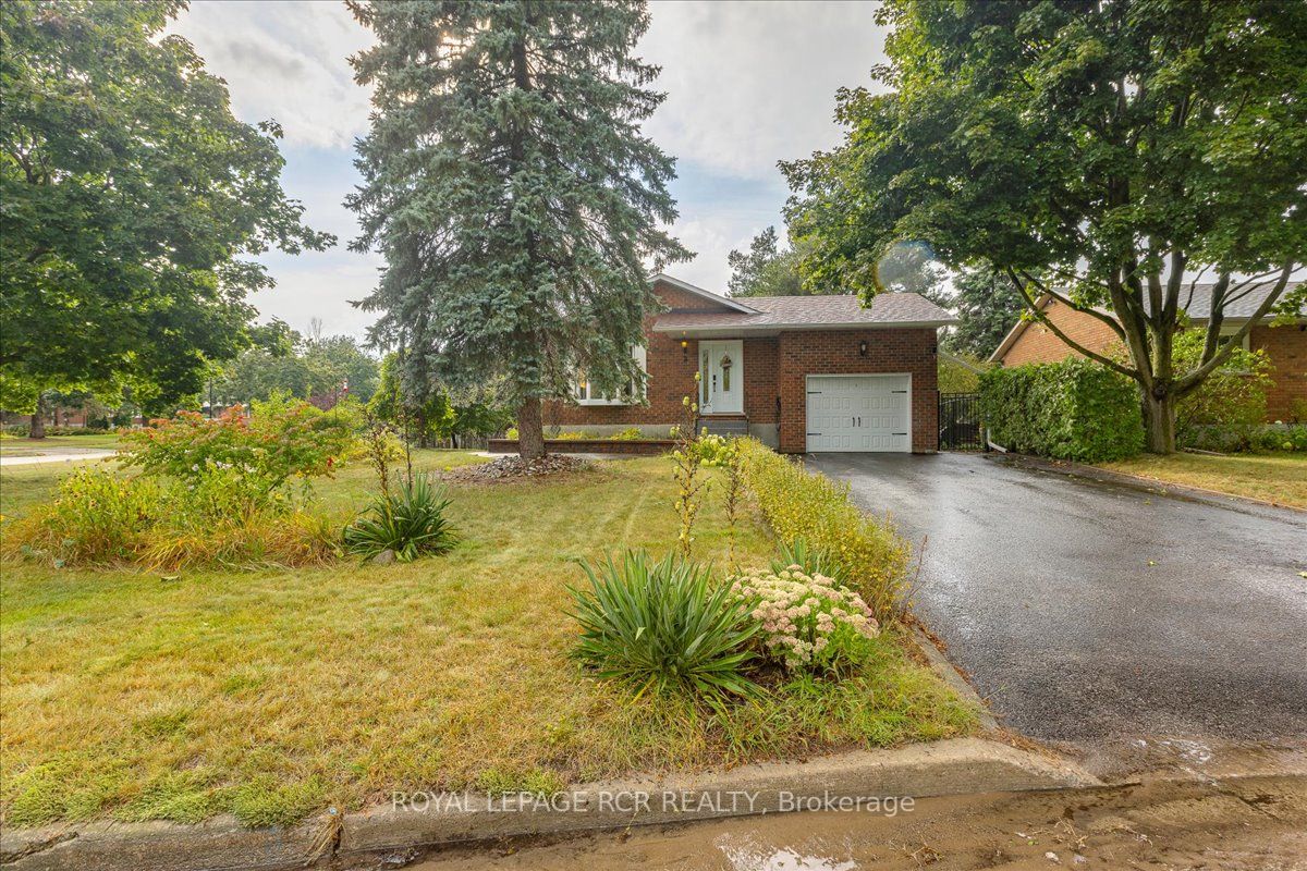 2 Kearns Dr