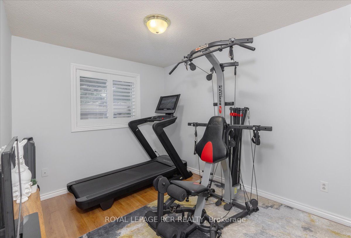 2 Kearns Dr